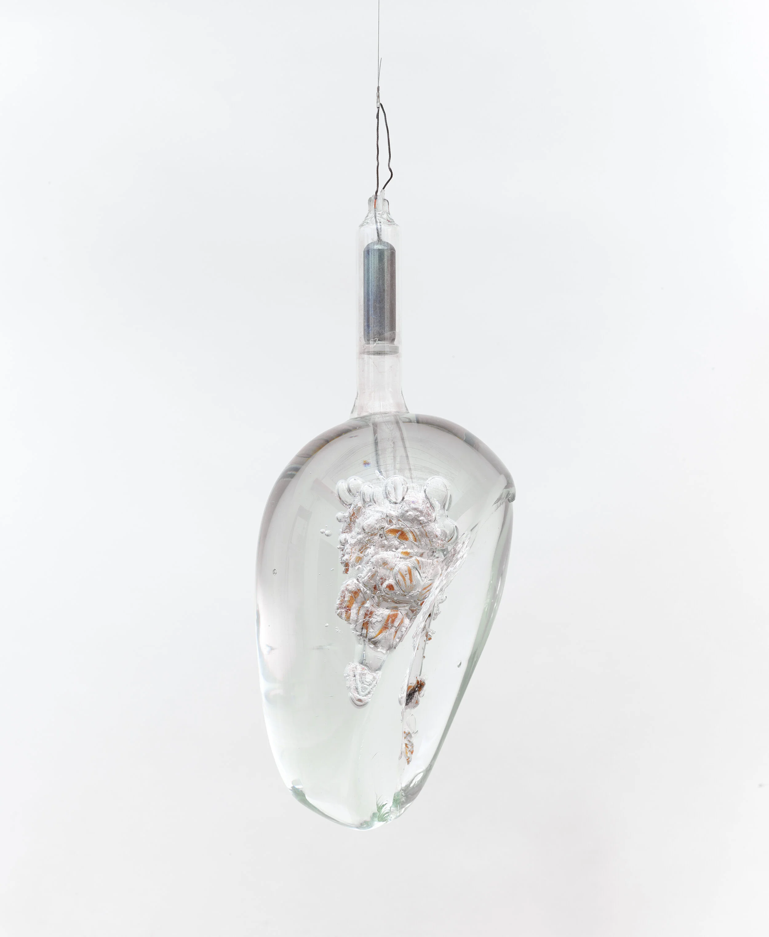 Glass and agate Dimensions variable 2019