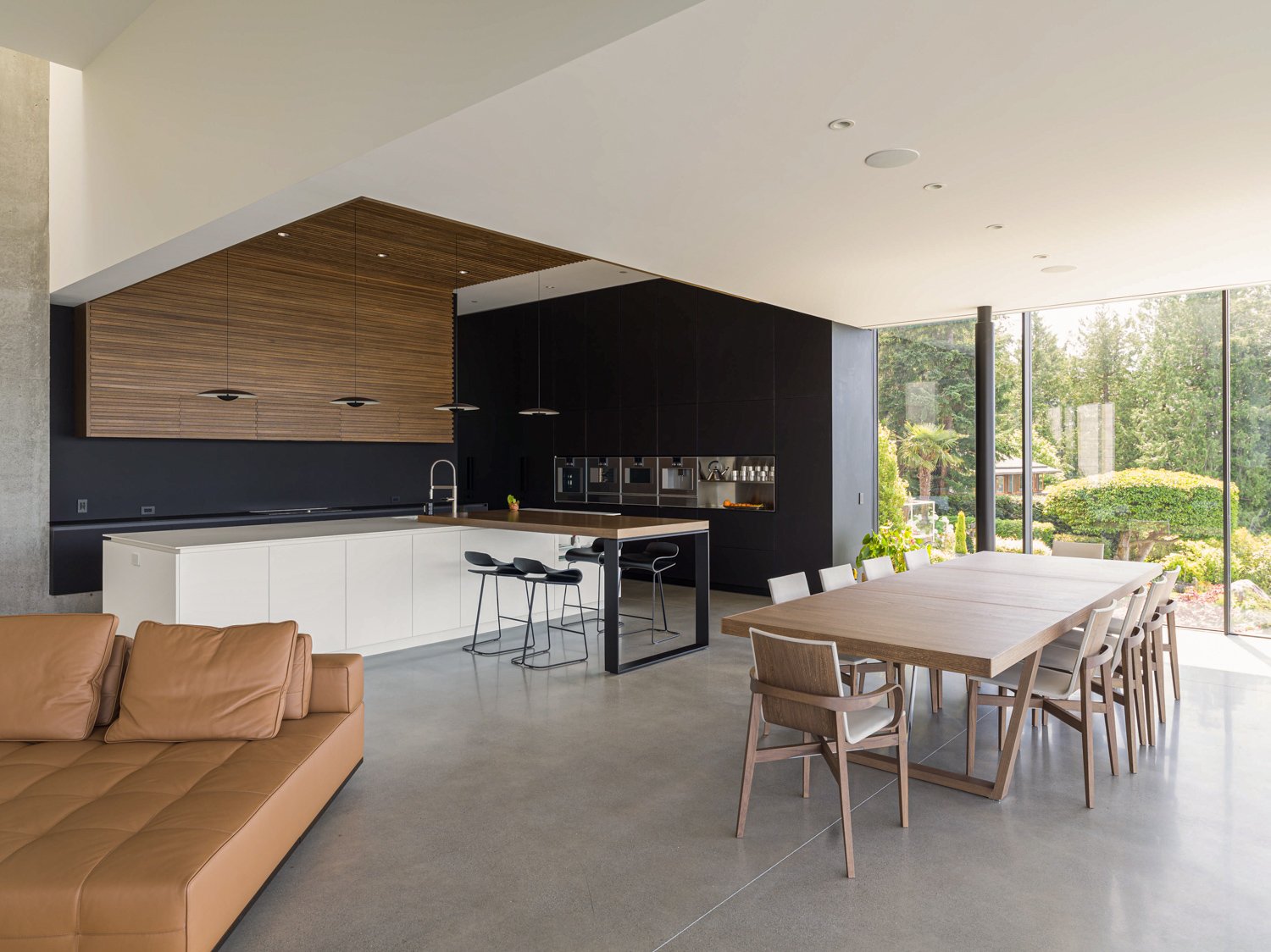 Black Cliff House, West Vancouver