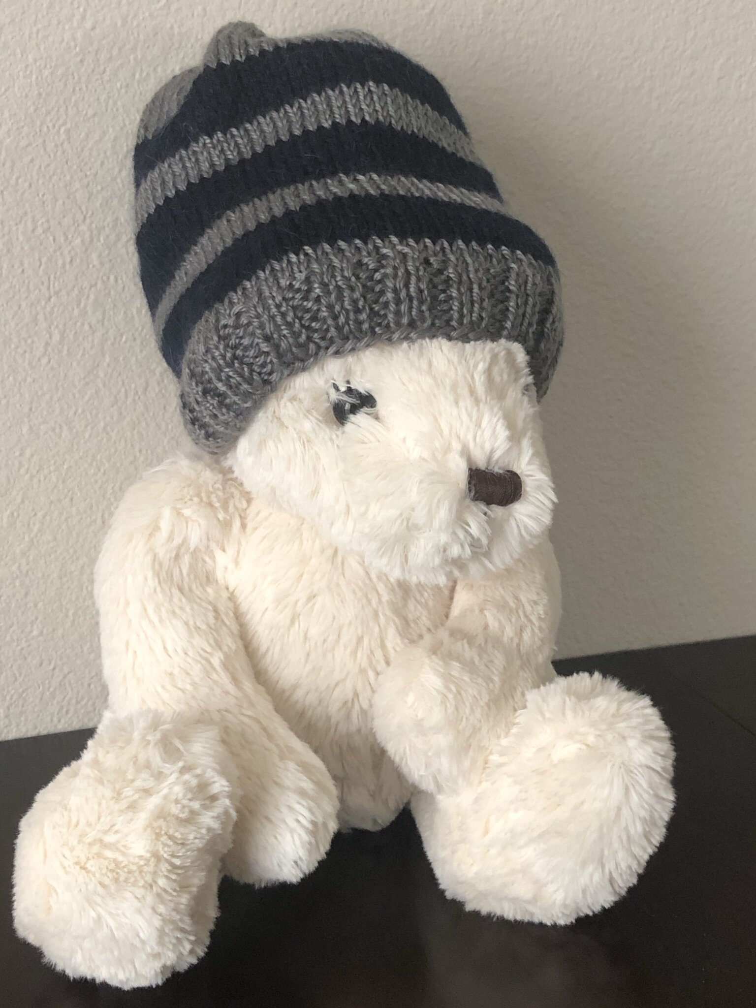 Item #E149 - Adult Knit Hat