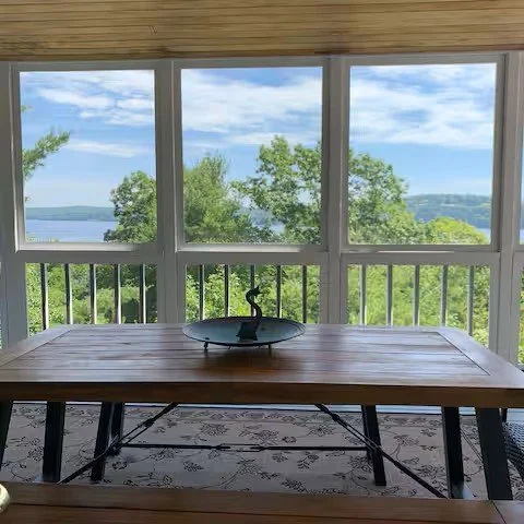 screened porch.jpg