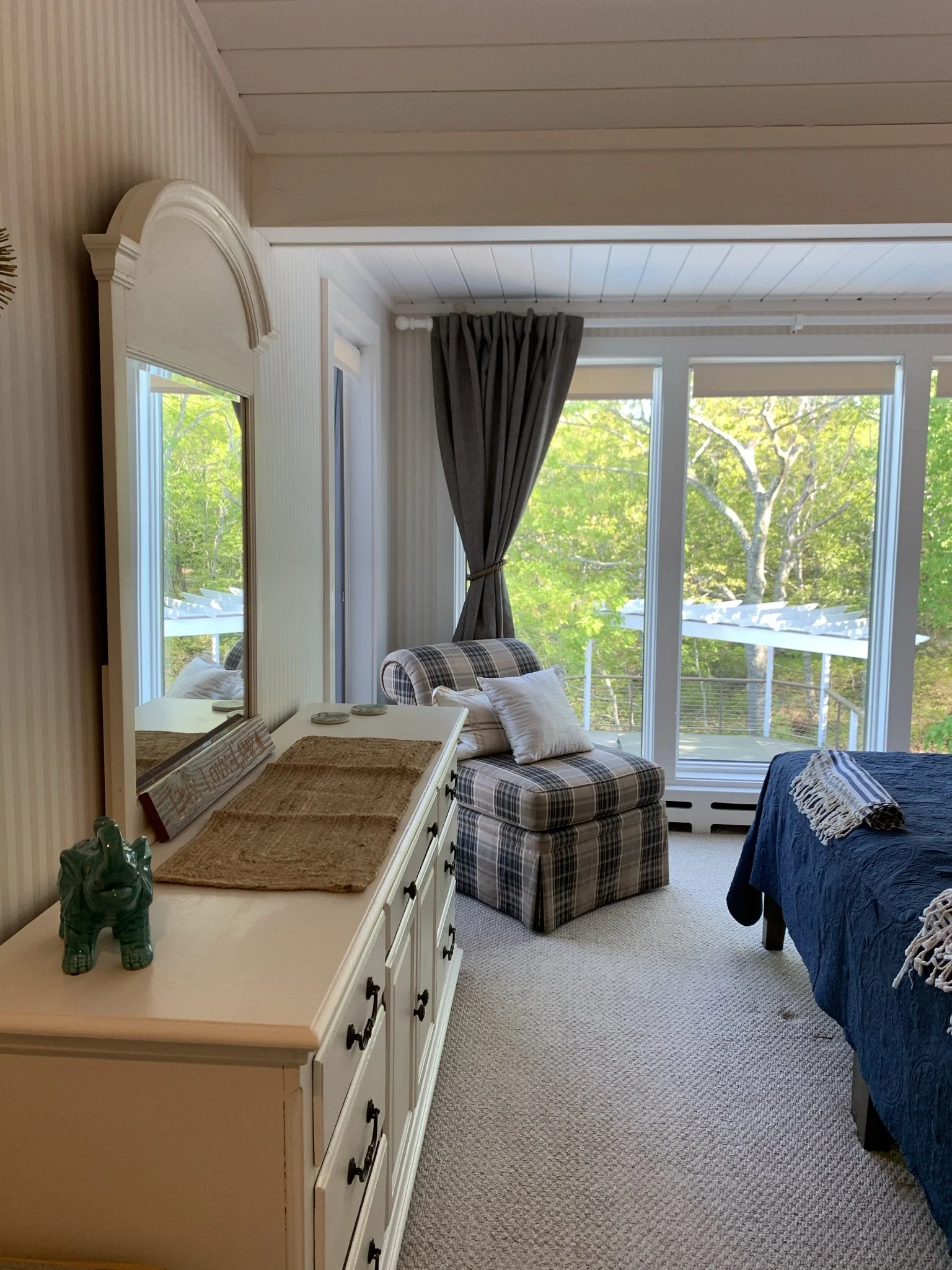 Queen Room.JPEG