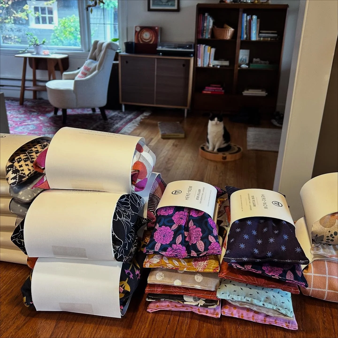 I&rsquo;m packaging an order of Here &middot; Now healing pillows to bring to @willowtreebainbridge and I thought I would pop in and show you what else you&rsquo;ll find in my Here &middot; Now online shop.

I have a big batch of tarot bags right now