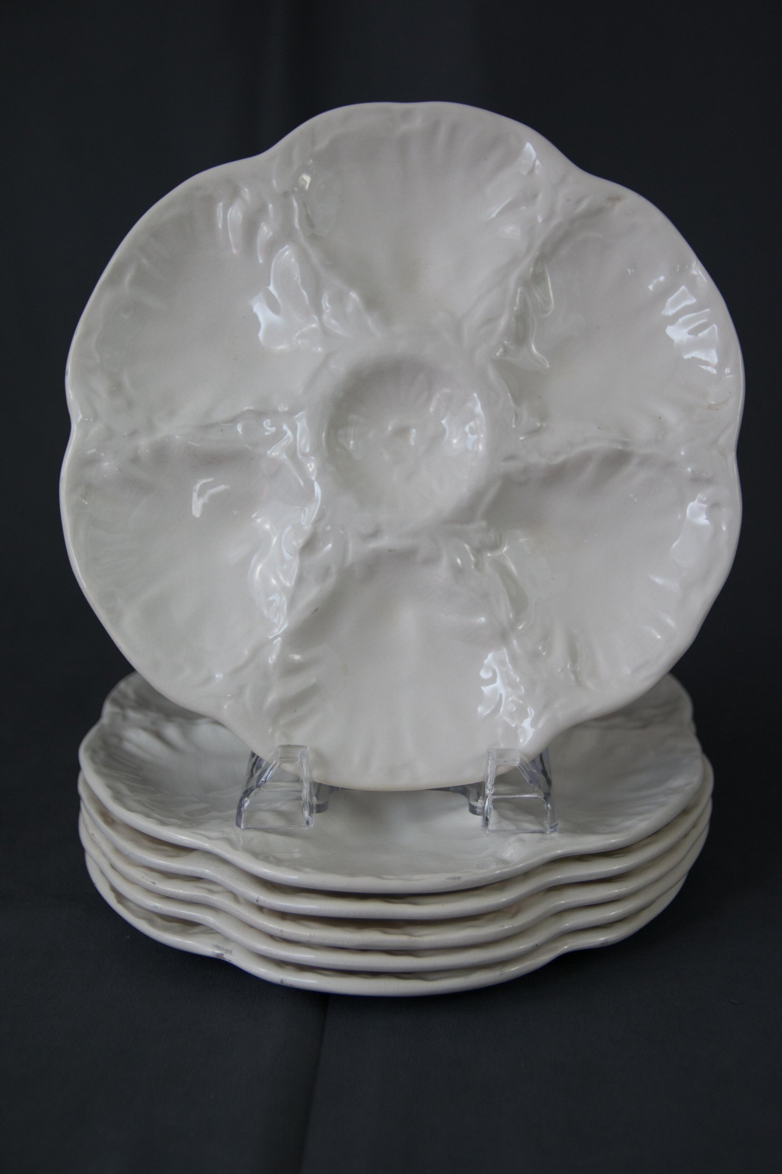 french-white-majolica-gien-oyster-plates-6-available-8081.jpeg
