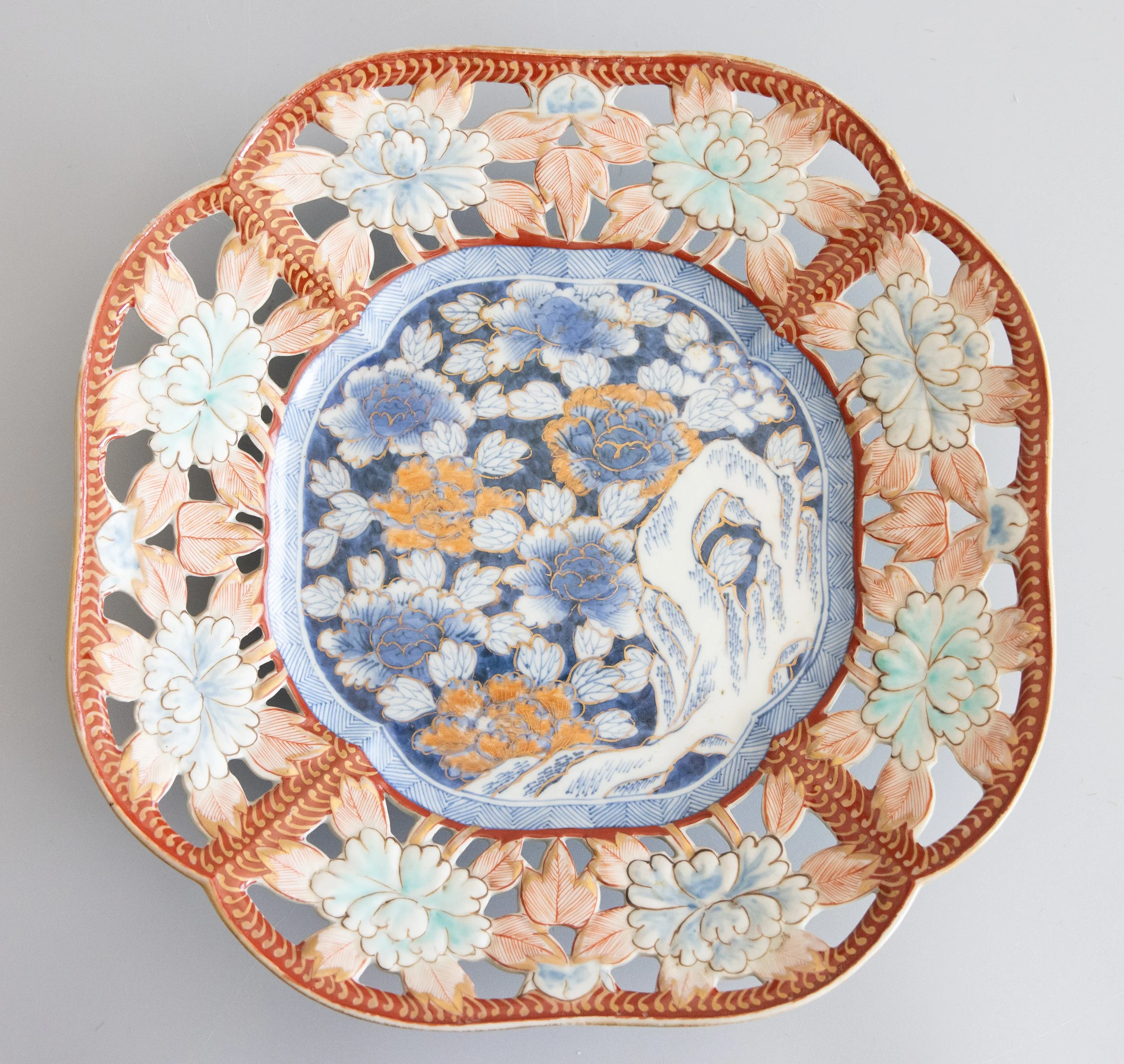 Antique 19th Century Japanese Imari Arita Reticulated Floral Charger Plate