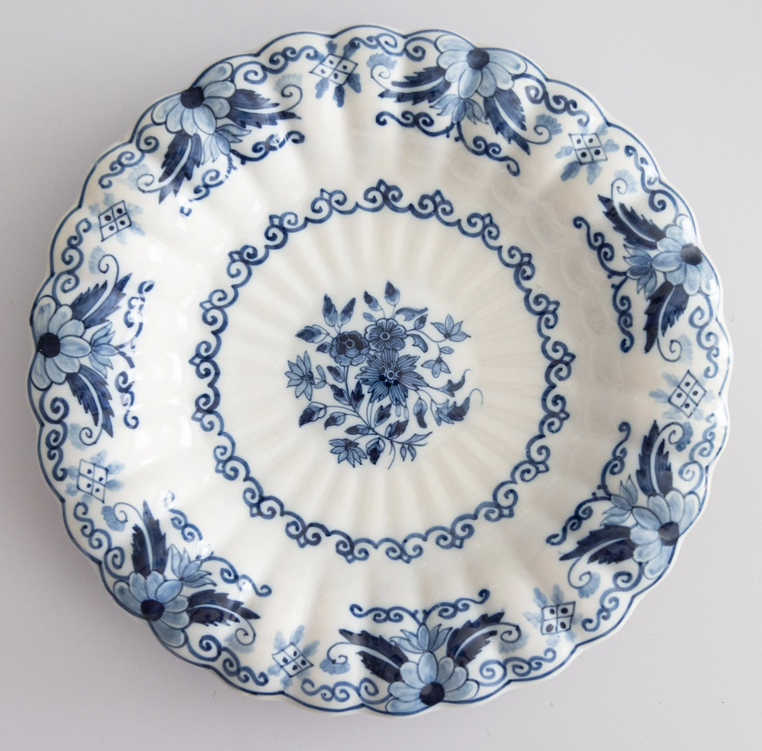 Antique Dutch Delft Faience Makkum Scalloped Lobed Floral Wall Charger Plate, Circa 1920
