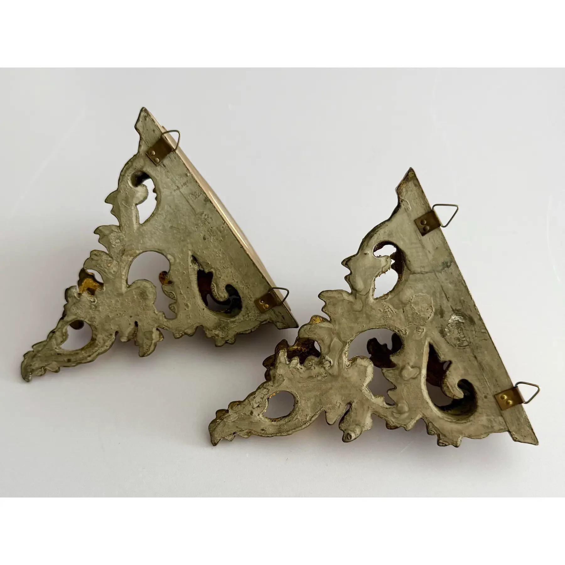 vintage-italian-rococo-carved-giltwood-wall-brackets-shelves-a-pair-2432.webp