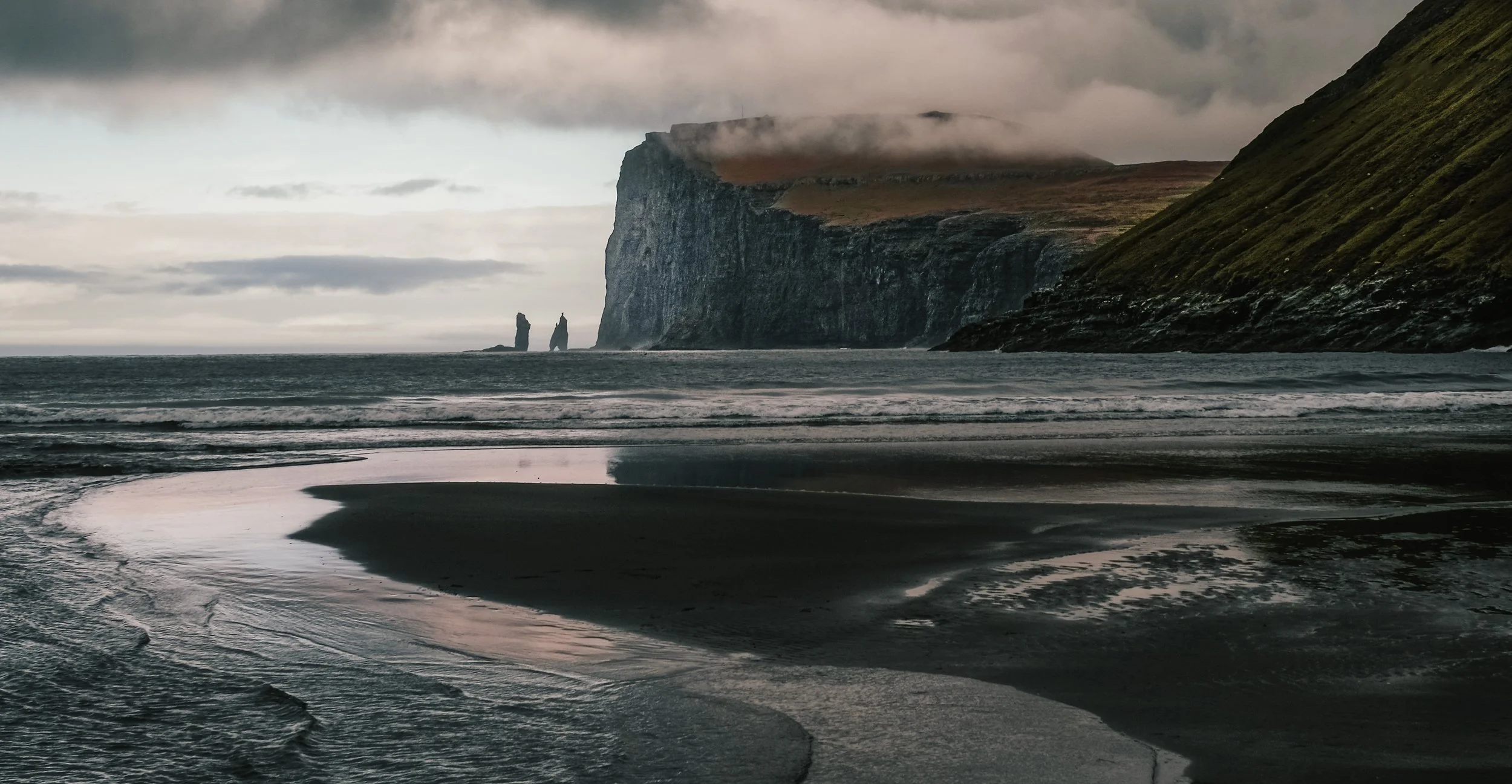 beautiful-view-faroe-islands (1).jpg