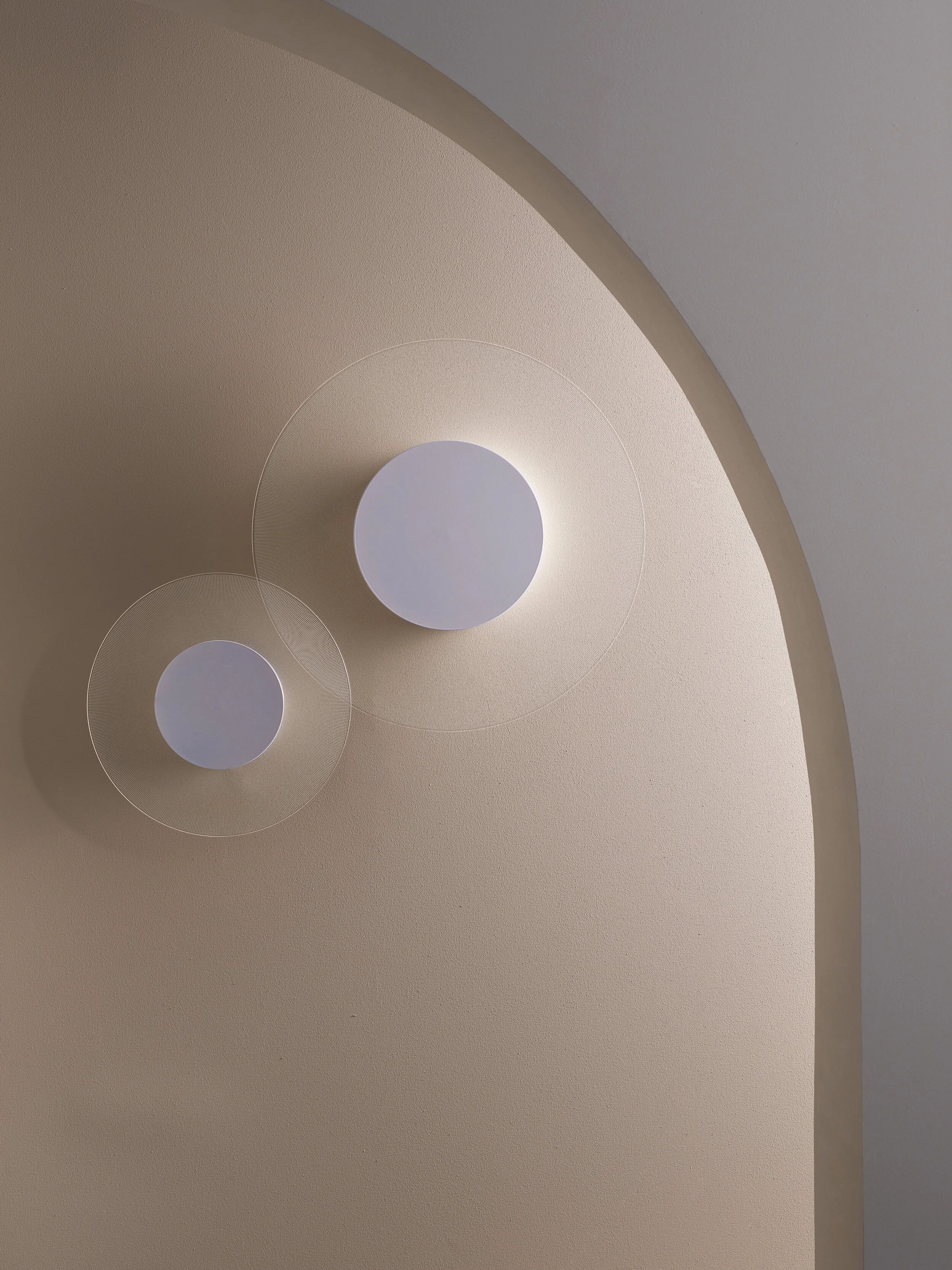 Halftone600_Off_Portrait_2