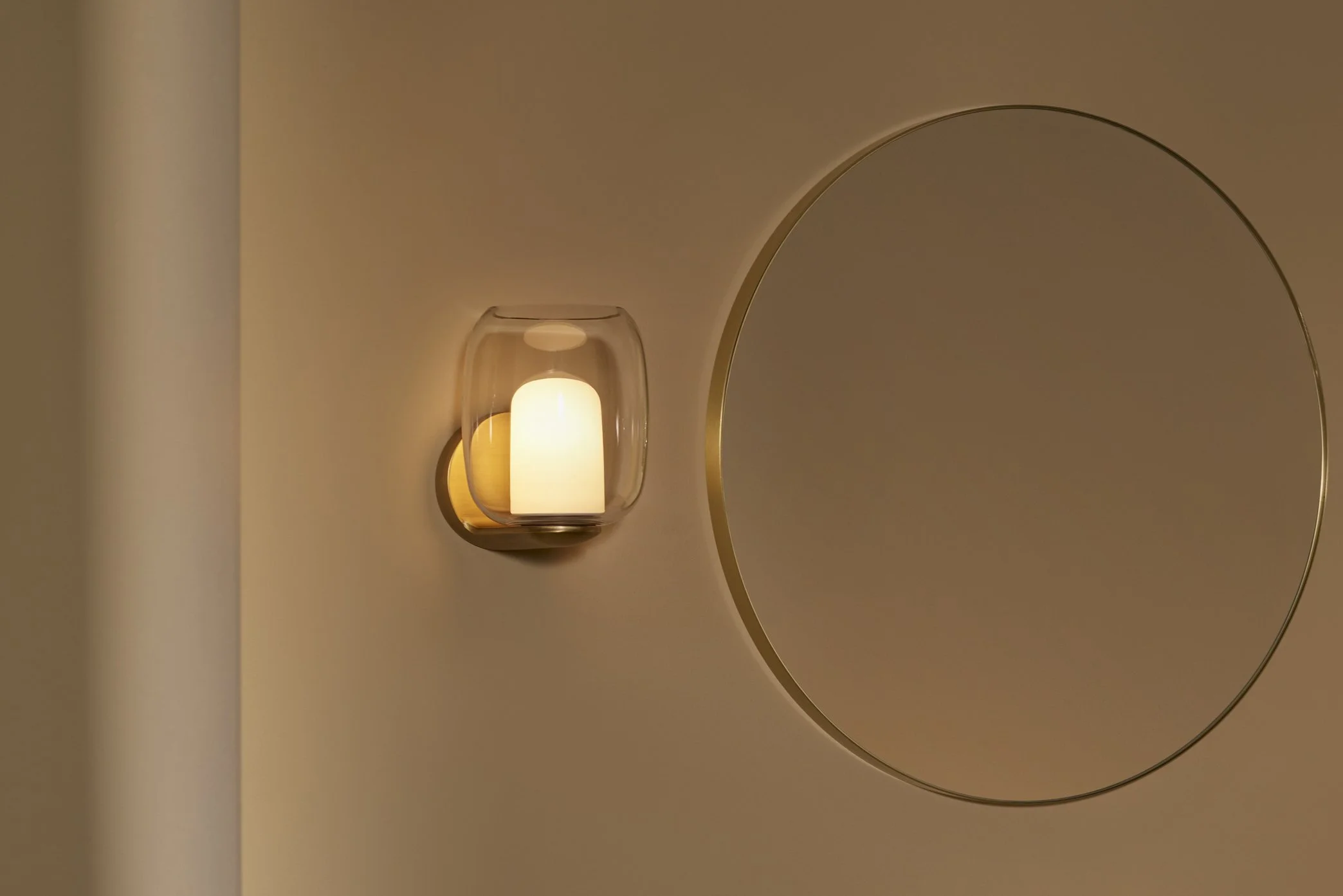 Shot9a-Aquina_Bathroom_Light_2025-10-2-ASTRO82106_ef_V1 copy.jpg