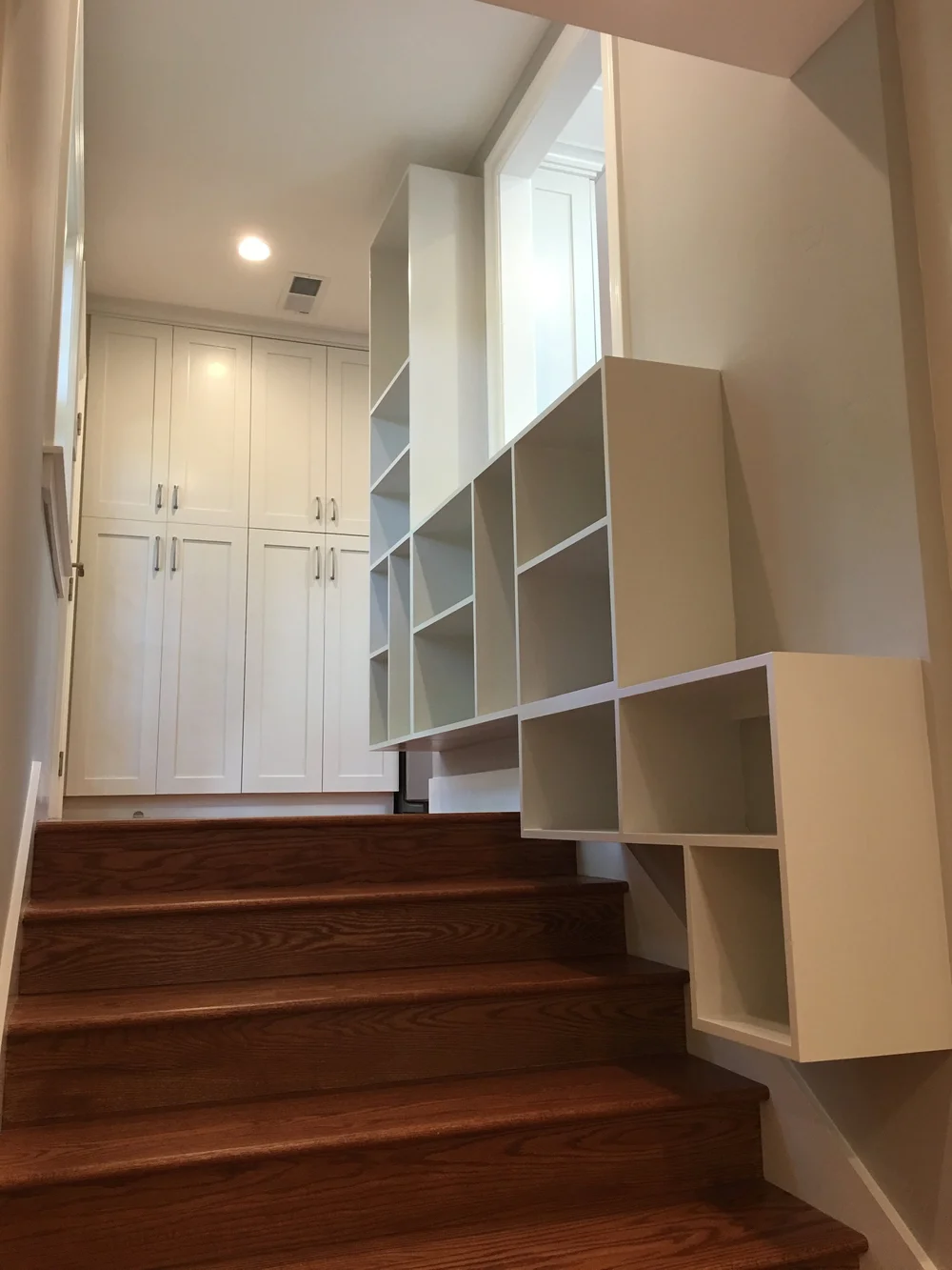  Useful cubbies store all the necessary extras for this on-the-go cyclist. 