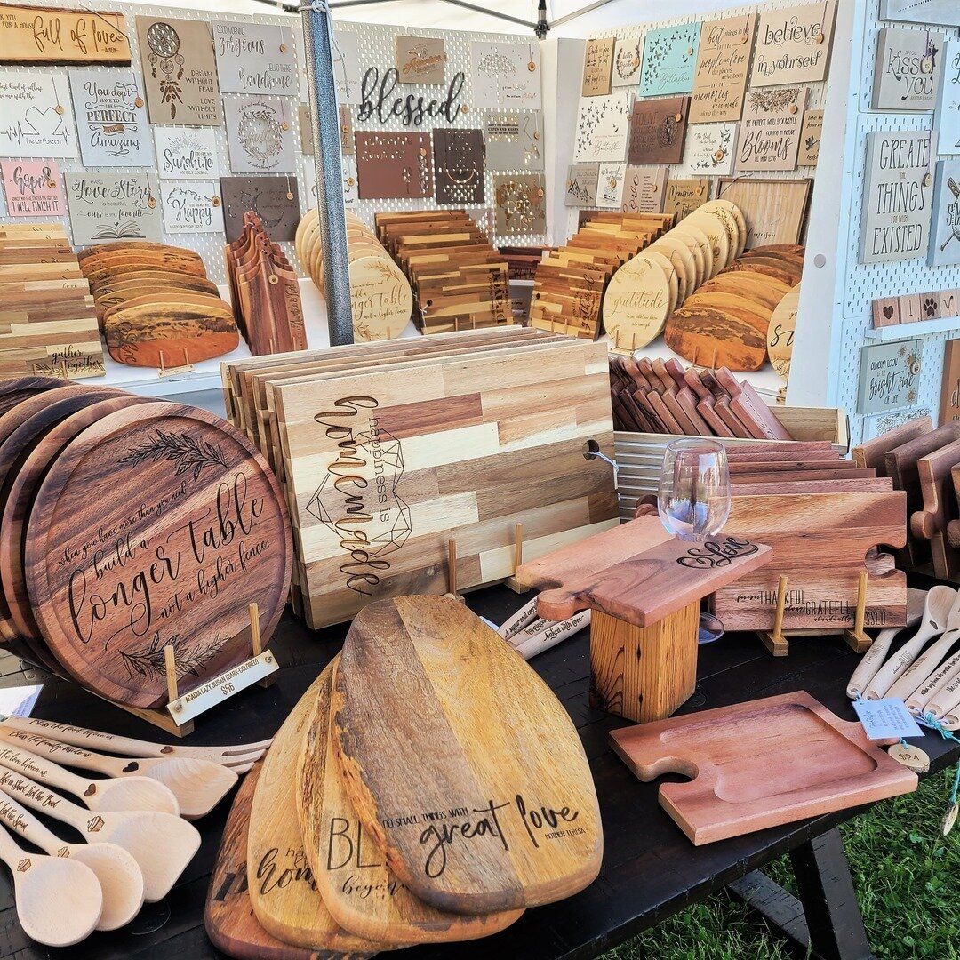 Full force market mode around here prepping for the @chandelierbarnmarket next weekend! And we are next level excited because after the shipment of blanks we received in today, we should be fully stocked with all our new cutting board and lazy susan 