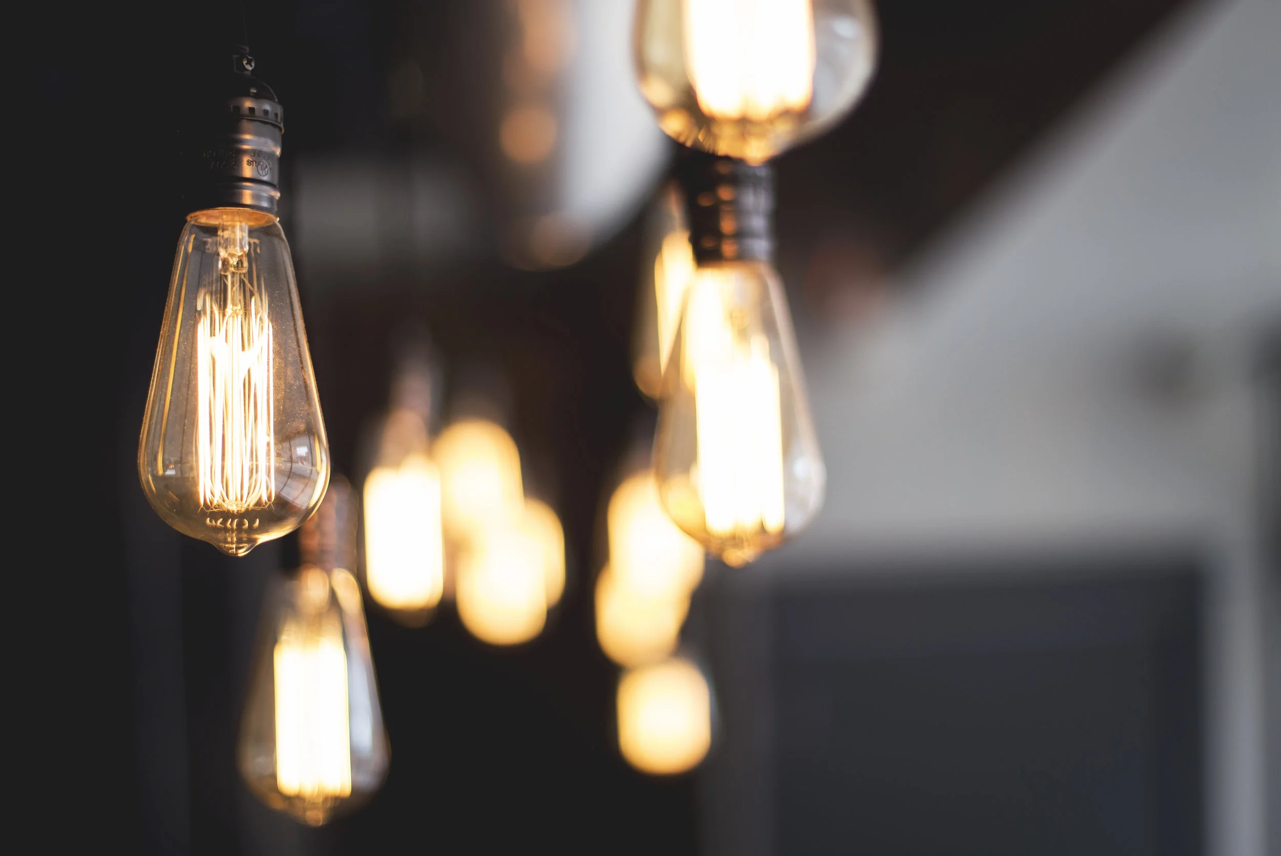How to Look at a Painting – Lighting 
