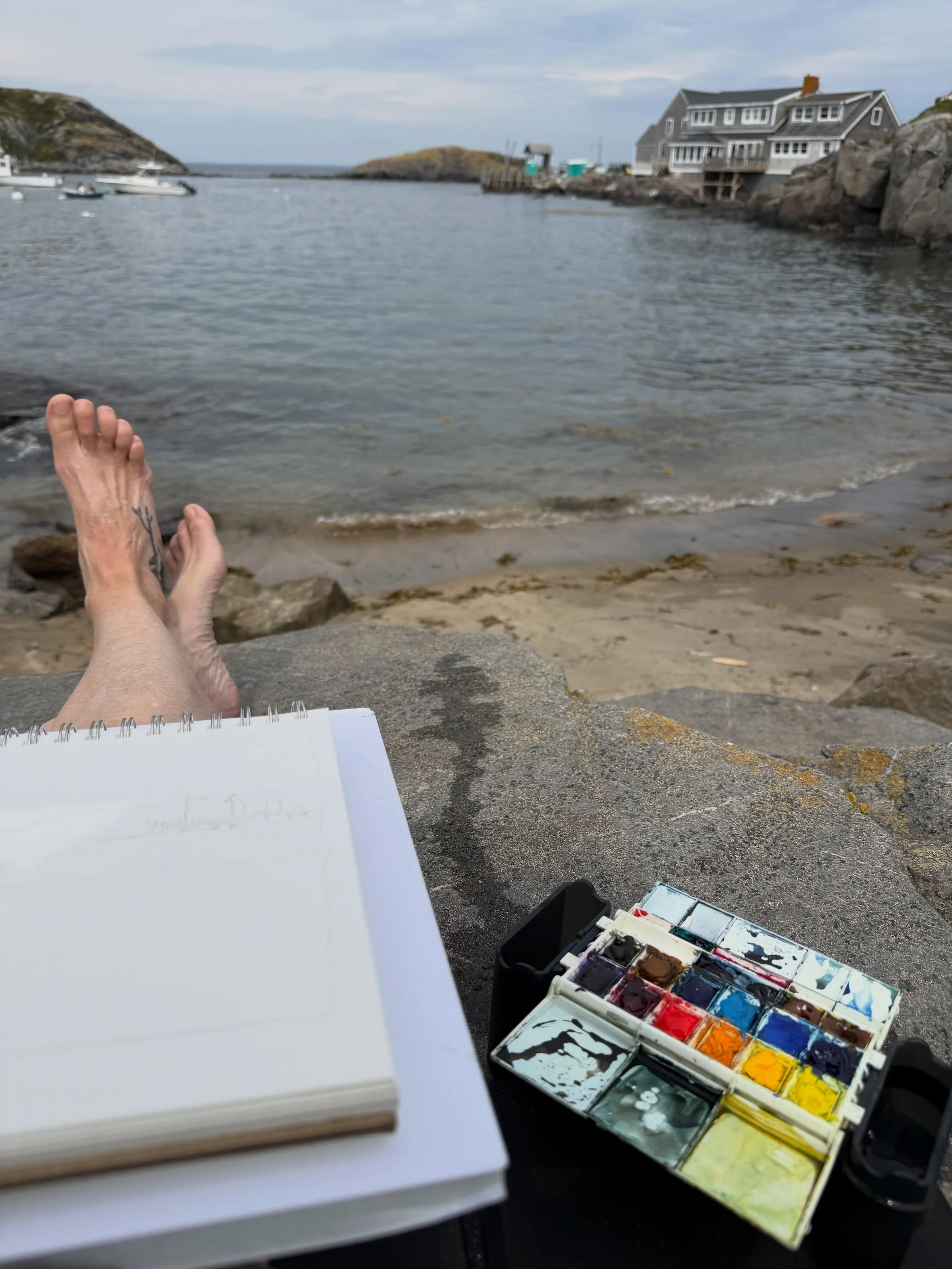 Working out a landscape composition.

During my recent art/yoga retreat on Monhegan Island I was re-introduced to the Notan method of finding the right composition; using just the two opposing colors of black and white.

This was a great reminder for