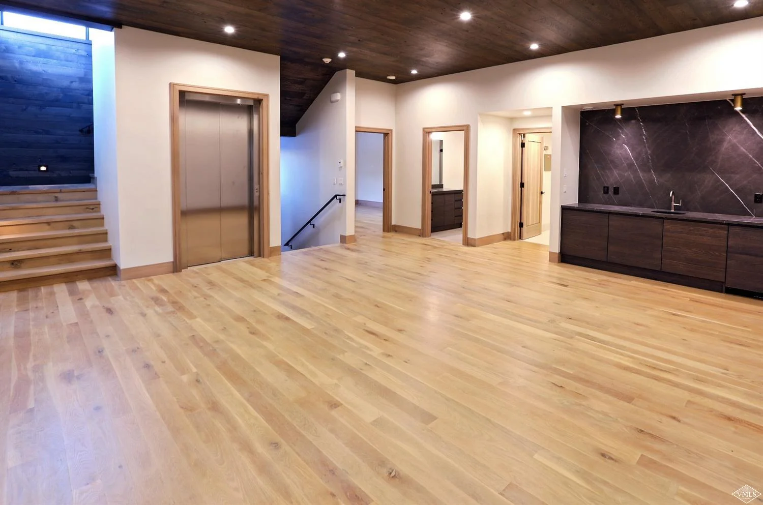 3012 Basingdale 6.jpg