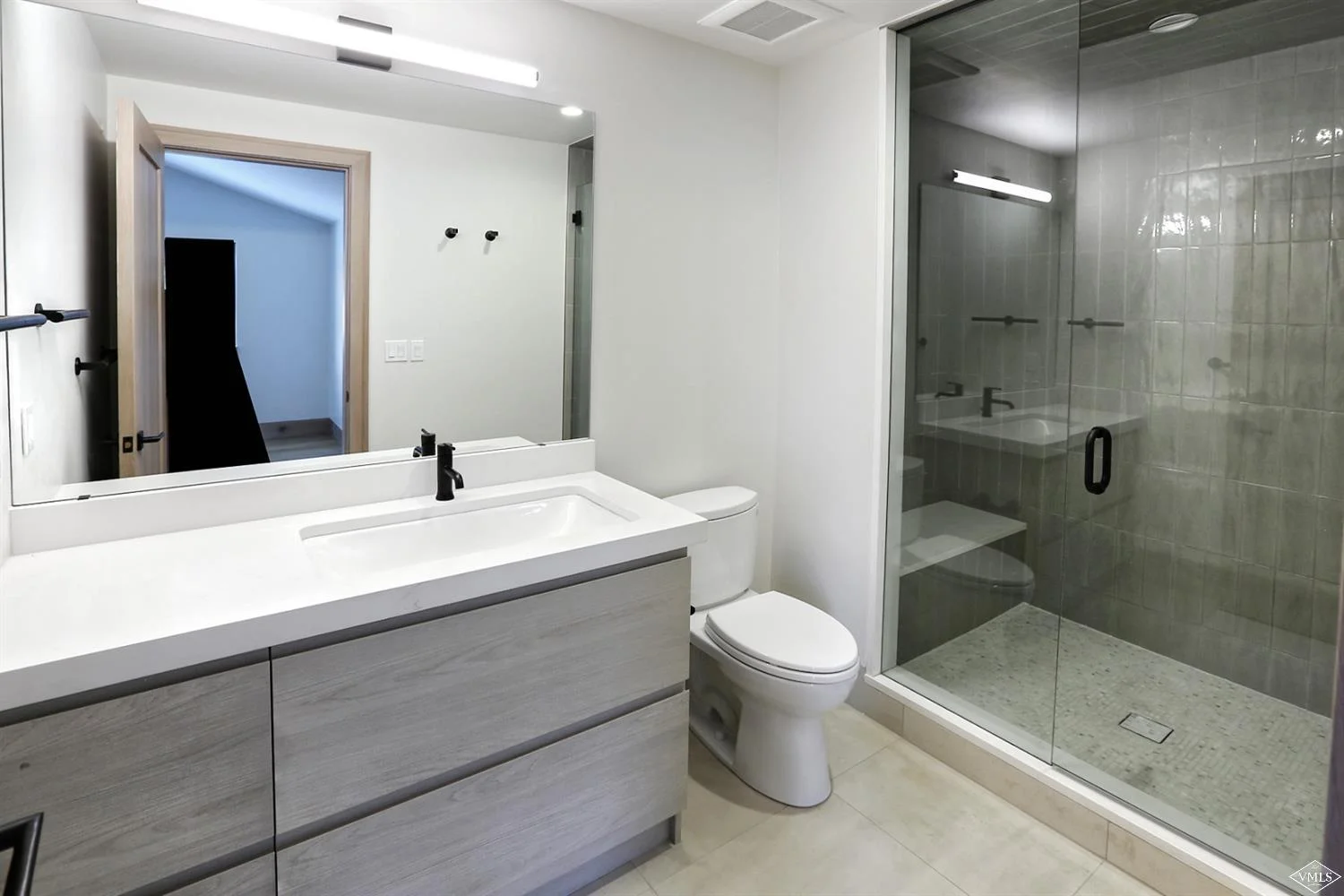 3012 Basingdale 4.jpg