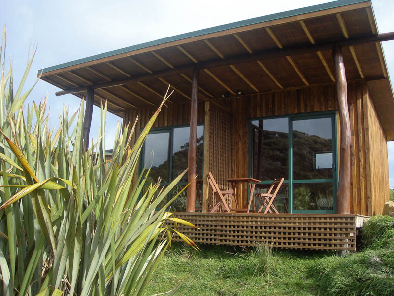 Tourist cabin for up to 4 people near Collingwood, Golden Bay, NZ