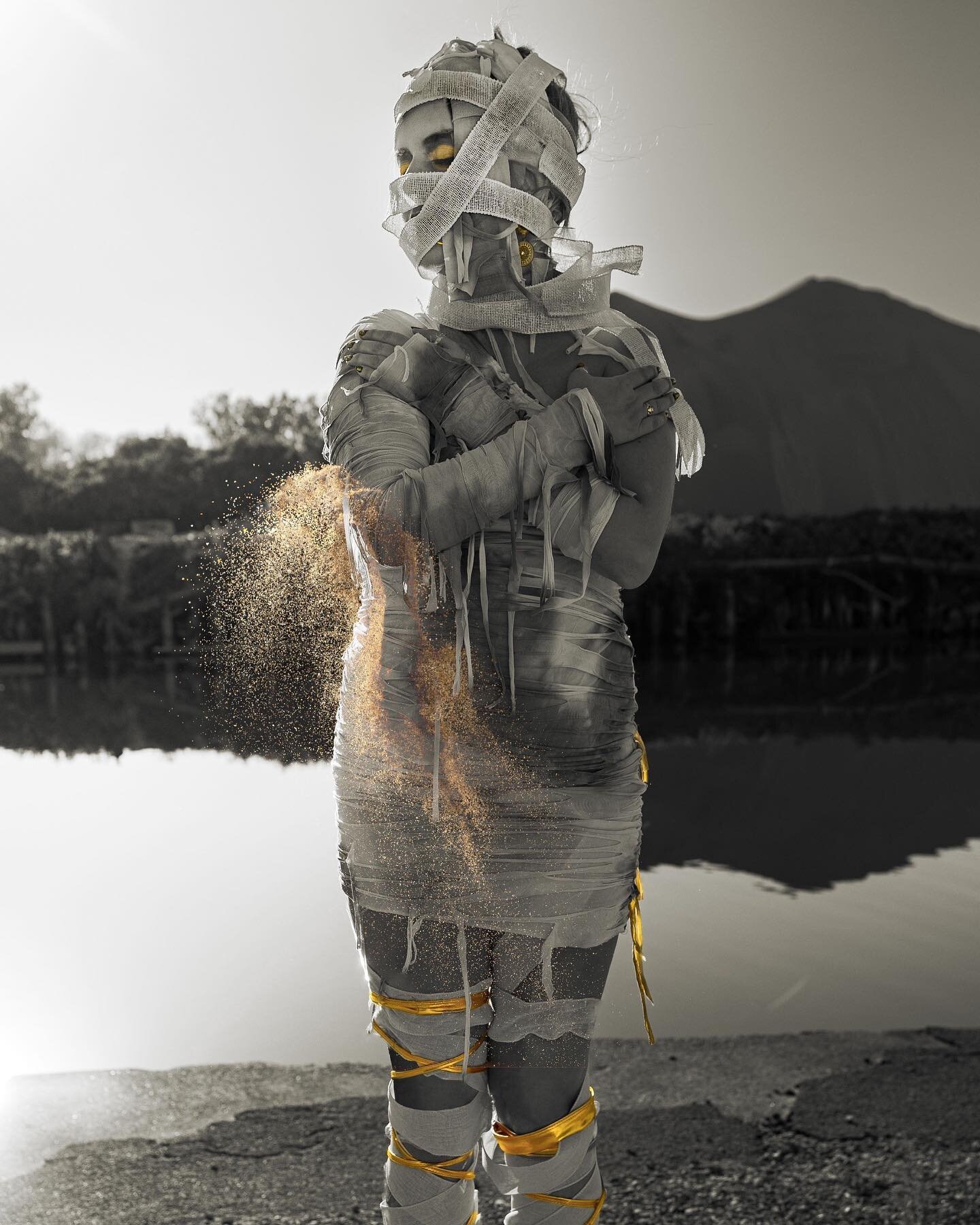 The Mummy. Taken near the outer harbor.  In Frame: @applepie_alessia  Makeup: @leah_musings