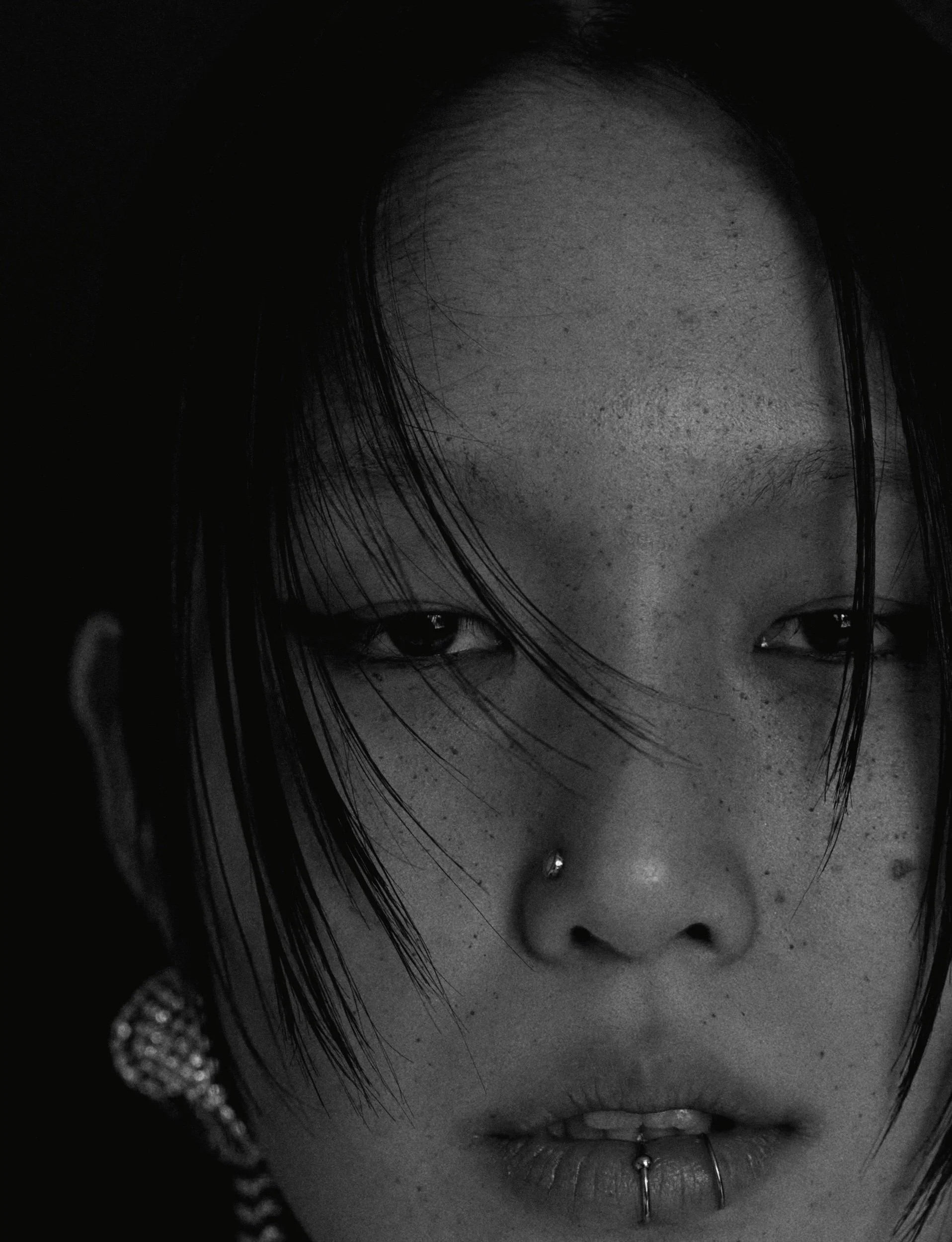 Hong + Lisa_HEROINE-16_uncompressed_Page_1_Image_0001.jpeg