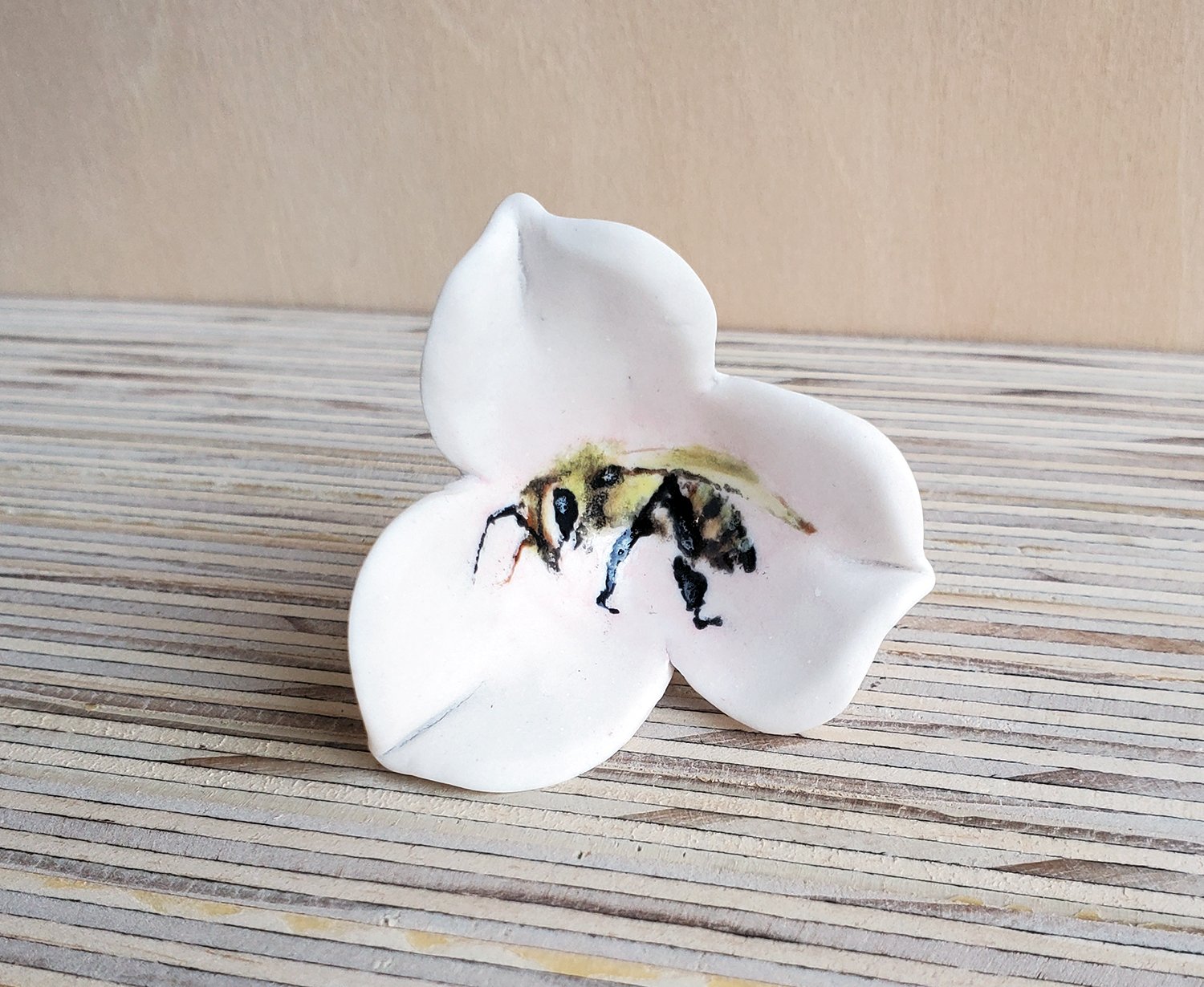 Small Bee Bowl