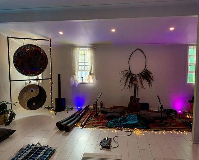 Final setup before the lockdown @half.moon.yoga so grateful to all makers of each of these incredible instruments. Without your love and passion there would be no healing @soundofhemp @grotta_sonora @southerncrossflutes