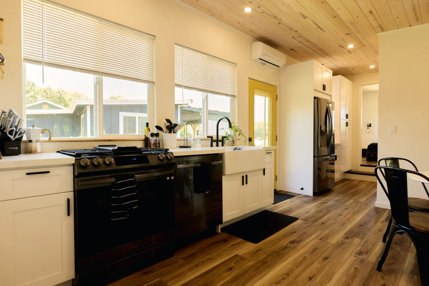 Two Bedroom bungalow photo 2