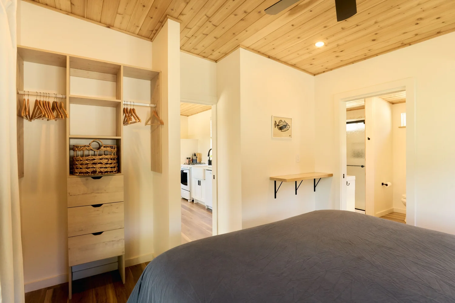 One Bedroom bungalow photo 5