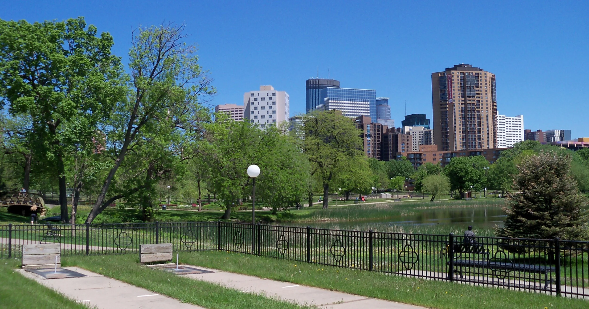 Loring_Park_-_panoramio.jpg