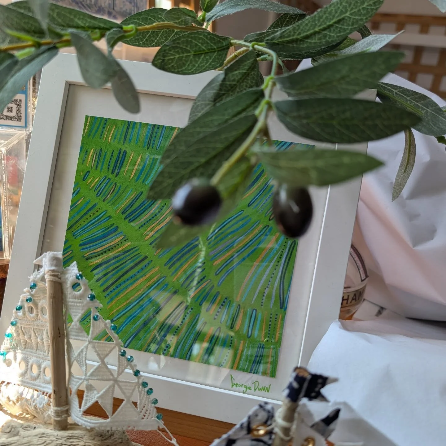 Mini artworks are always a good idea 💡 
@midesign_retail reopens this Saturday! Xx