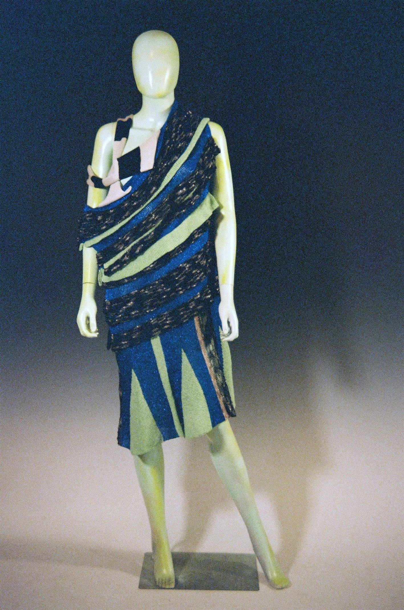 R1-02248-026A.JPG