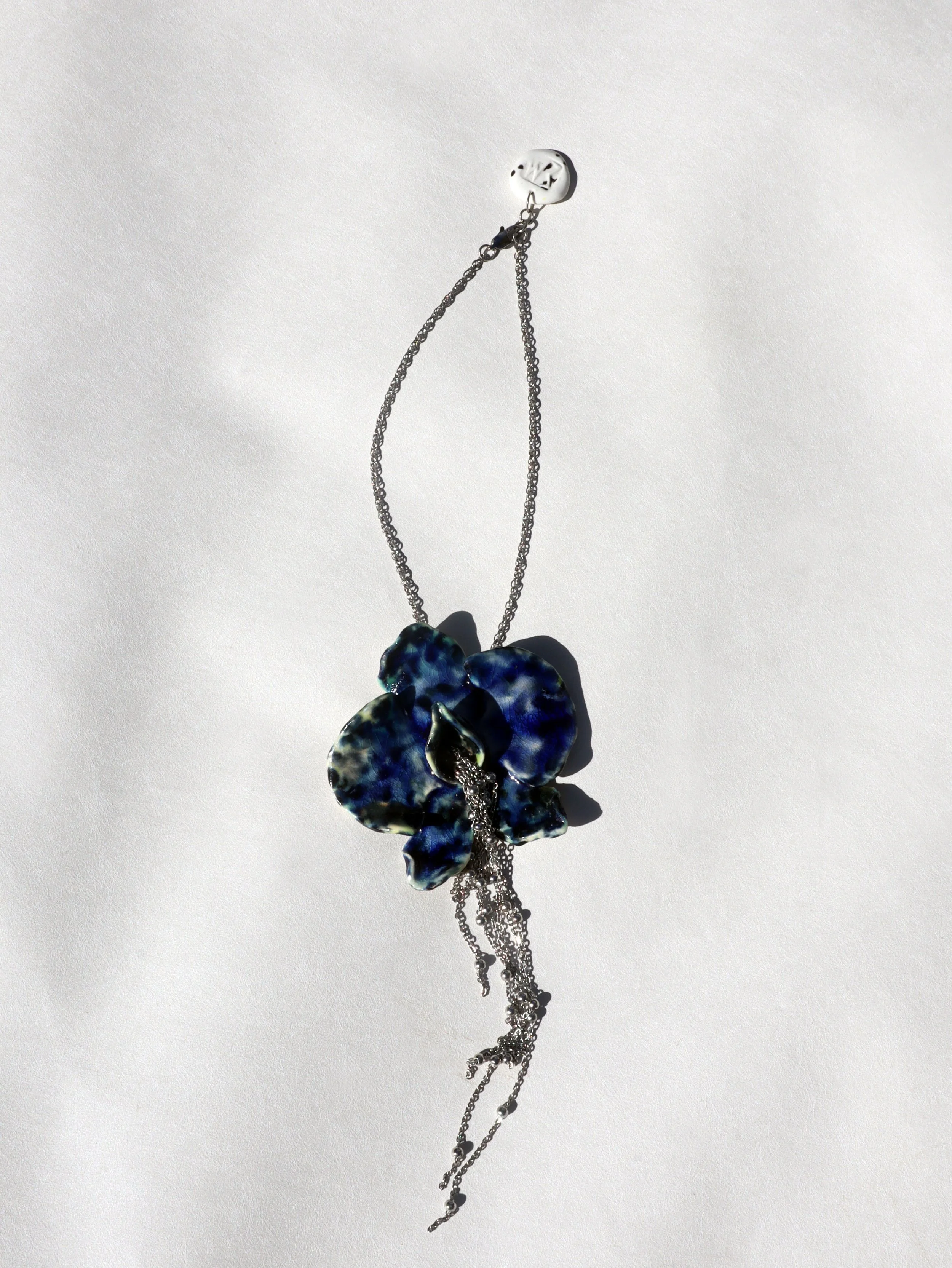 PORCELAIN ORCHID CHOKER 02