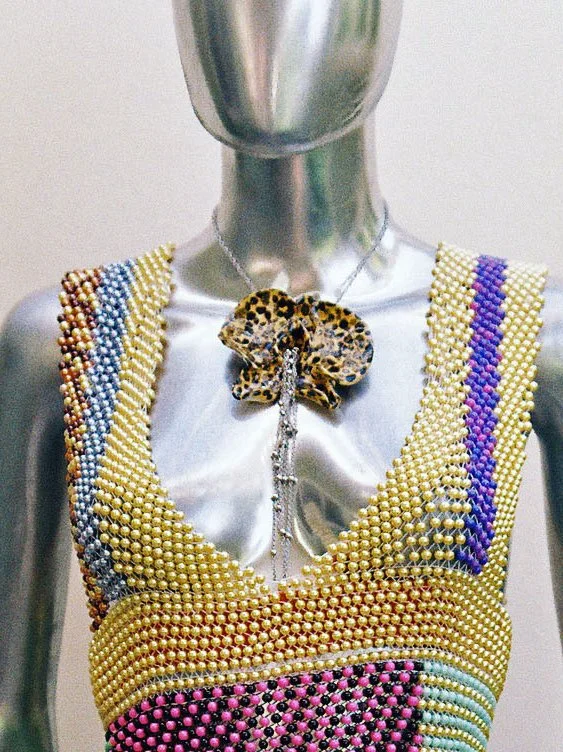 PORCELAIN ORCHID CHOKER 01