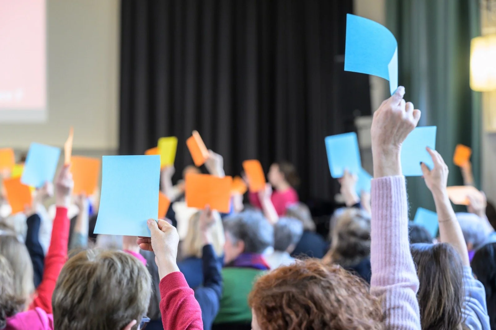 alliance F beschliesst Zustimmung zur BVG-Reform und verabschiedet Zukunftsprogramm für Gleichstellung