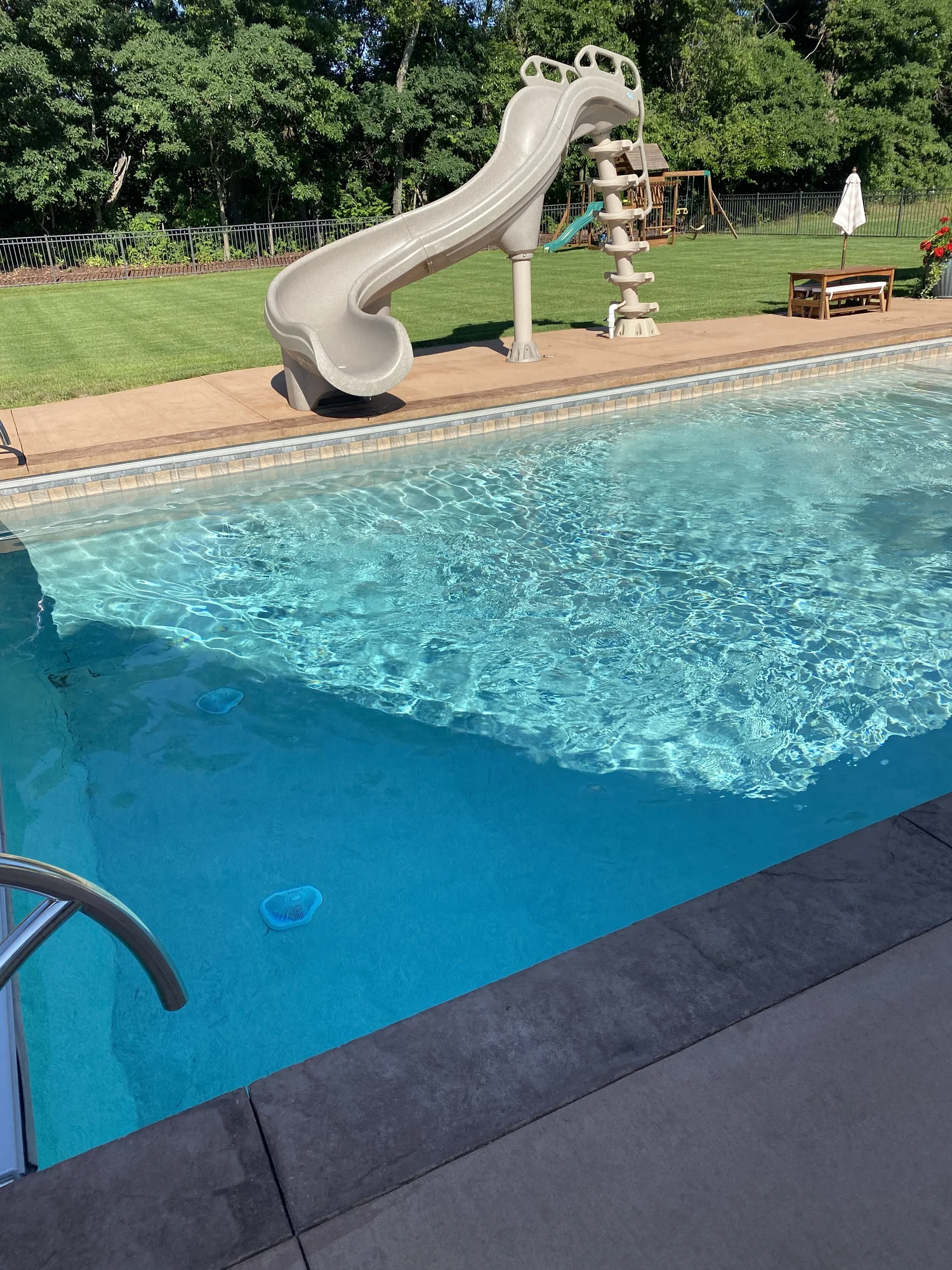 BOOK YOUR 2024 POOL CLOSING ONLINE!
