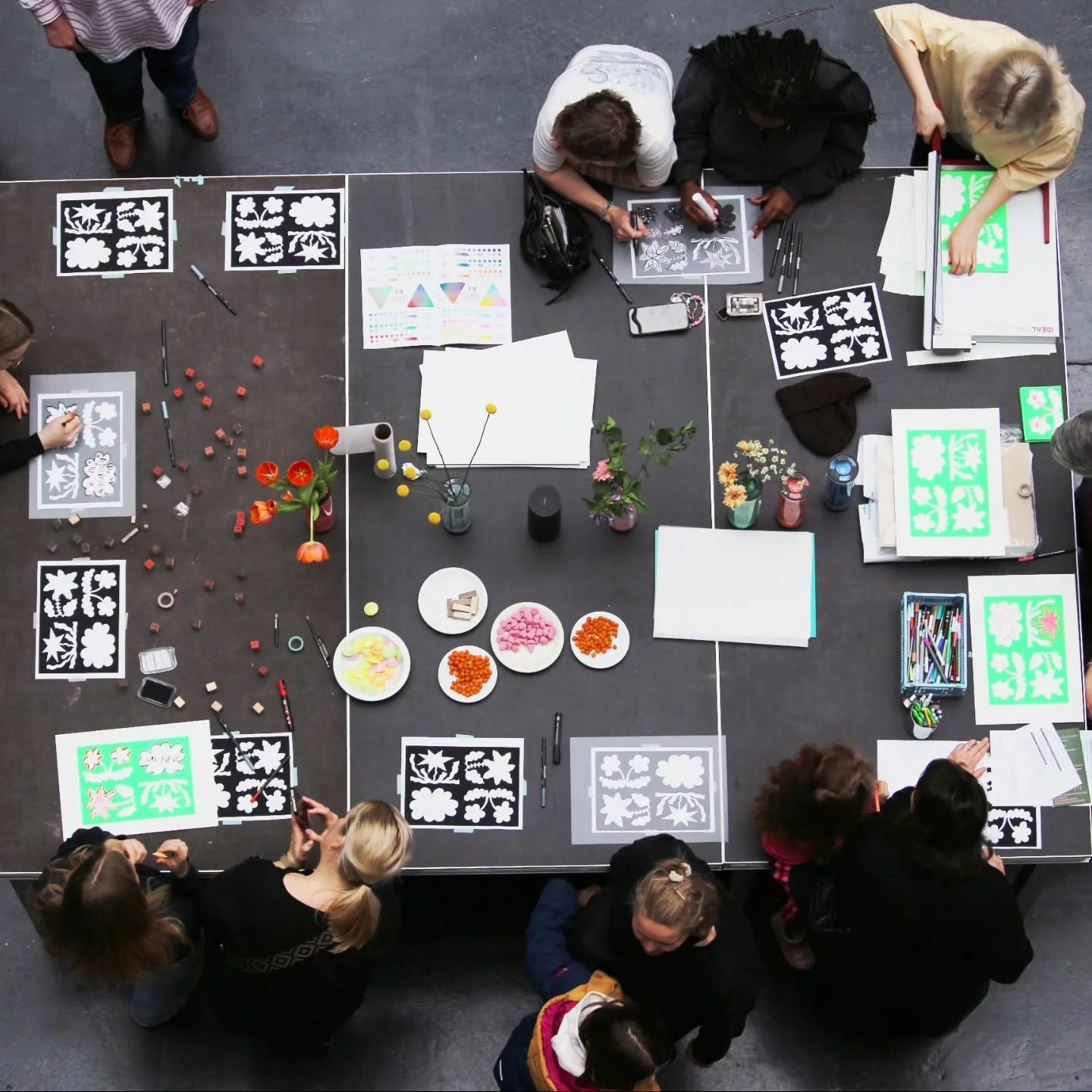 Riso &amp; Screen Printing Workshop at Tag der Offenen T&uuml;r 🌷✨️

As part of the Open Day @hfg_ka
@lalerandale @xenii.nein and I hosted a hands-on workshop introducing visitors to risograph printing and screen printing 💫

Everyone was invited to