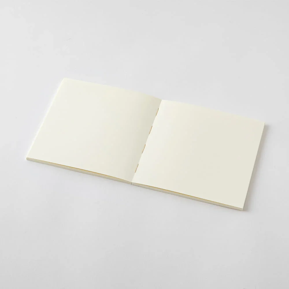 Midori-MD-Notebook-A5-Square-Thick-Blank-Notitieboek-5.webp