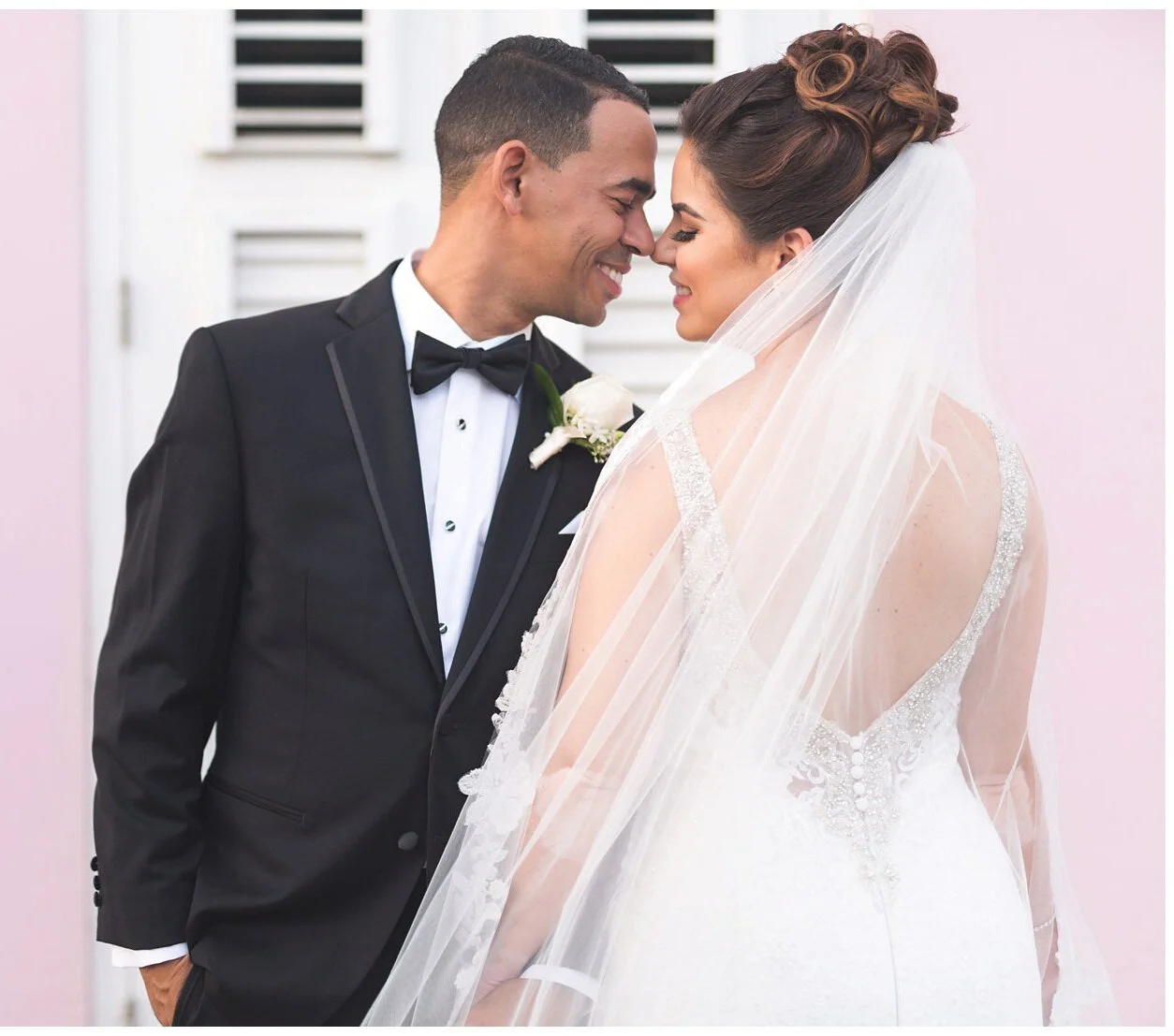 Carolina + Germain – Suffisant and WTC Wedding Photography