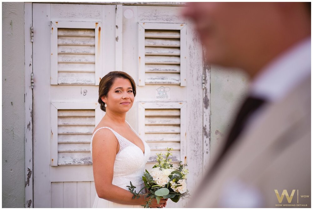 Joanne-Daan-Wow-Wedding-Details-Photography-@-Moomba-Beach-Otrobanda-Curacao_0012.jpg