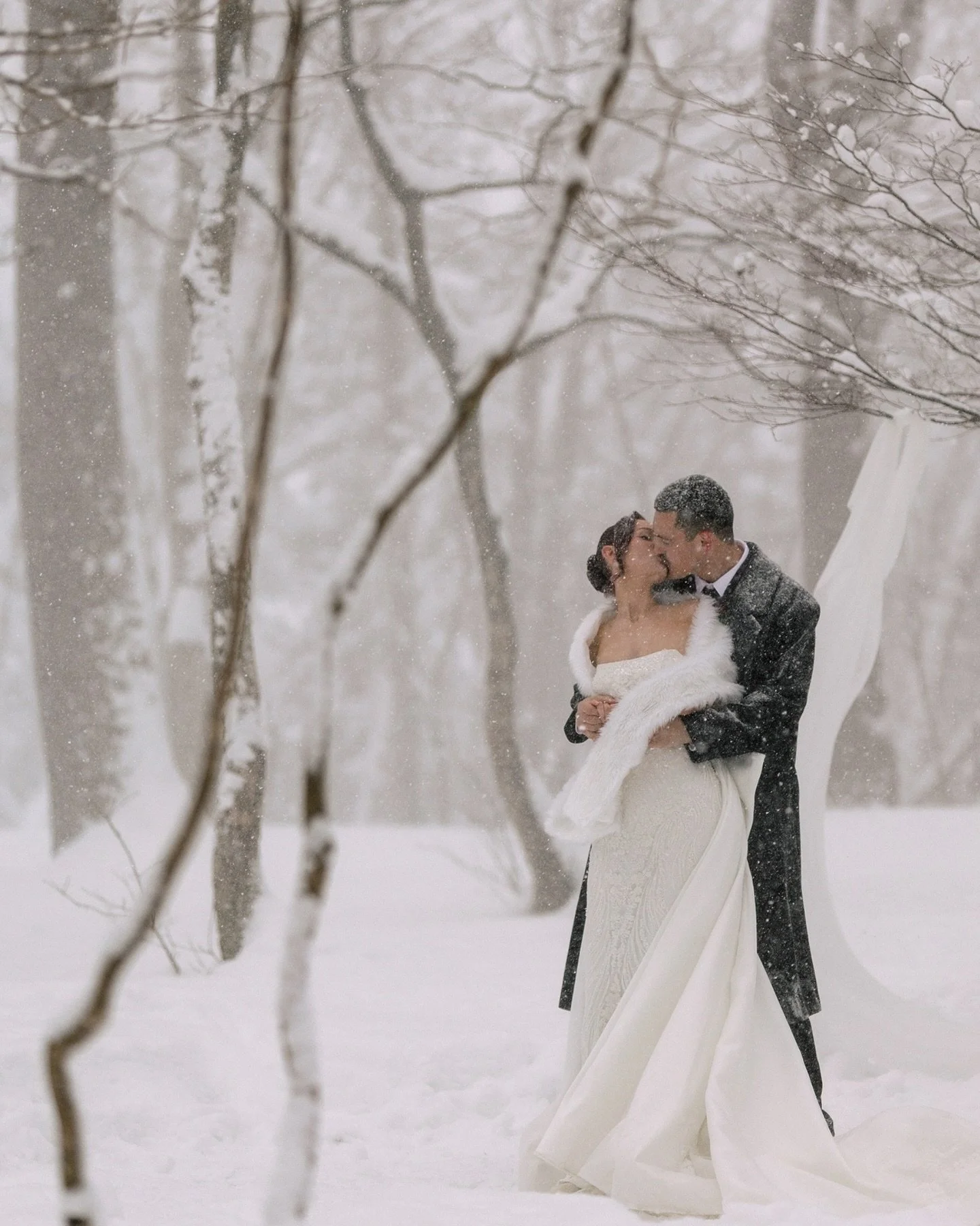 Just hit sent on the gallery for this amazing wedding, and honestly&hellip; reliving it has been its own kind of magic. So yes, you&rsquo;ll be seeing a lot of it. Not just for these incredible people, but for anyone who&rsquo;s ever dreamed of celeb