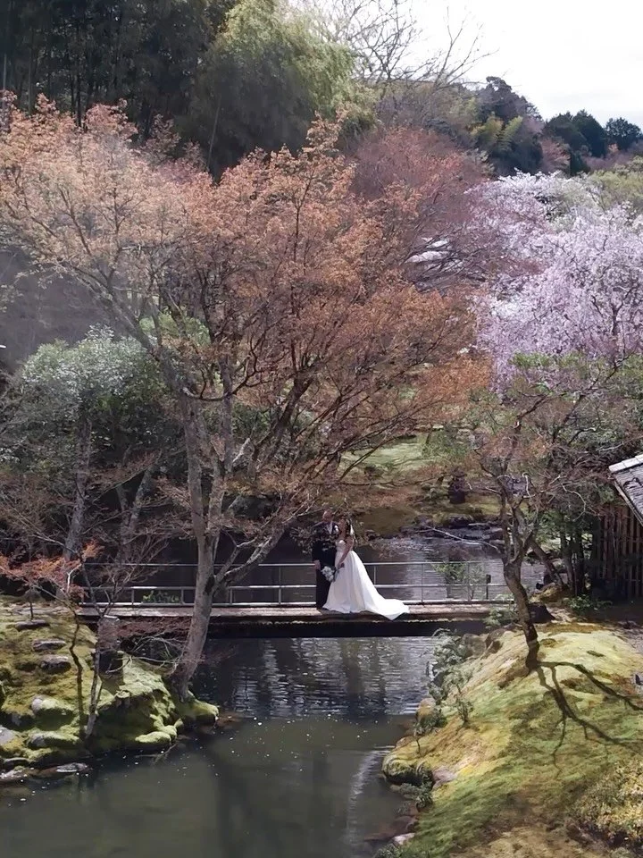 Just a few more&hellip;
HAGAKI | postmarked: Asaba Ryokan, Shuzenji x sakura edition

20 tiny clips. 1 wedding.
Because we&rsquo;re always sitting on a thousand tiny moments.
Swipe through. Instant time travel.

___

📋 Planner | Dee Green @37frames
