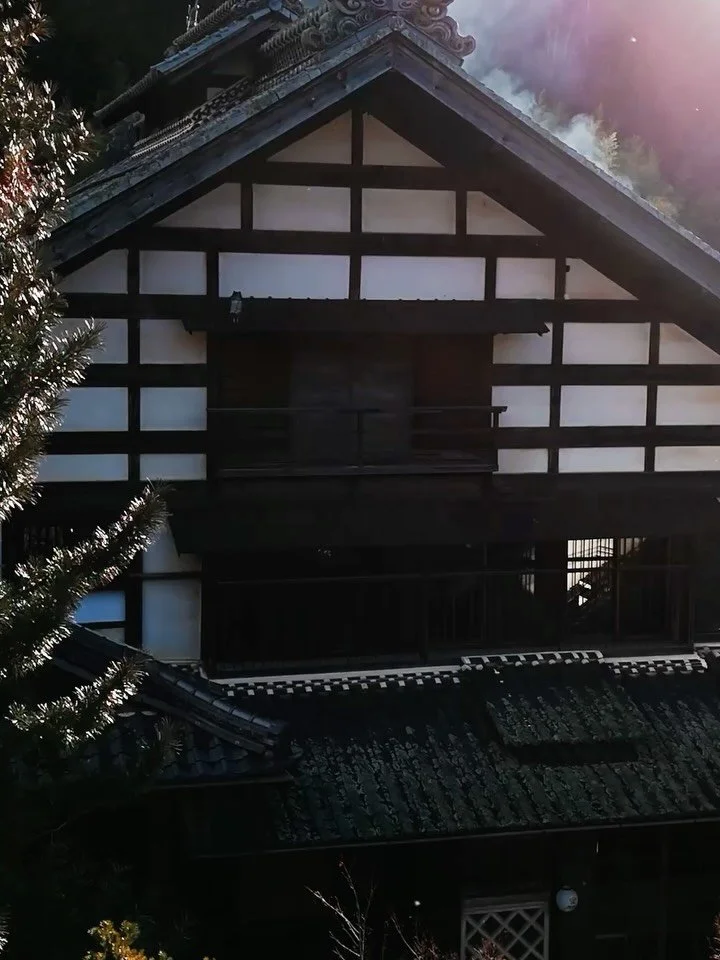 This wasn&rsquo;t just a wedding. It was a memory anchor.

Snow. Fire. Food. Laughter. A group of fabulous people who will always remember exactly where they were. Together. 

📍 @satoyamavillahonjin⁠

#japanwedding #nagano #matsumoto #37frames #wedd