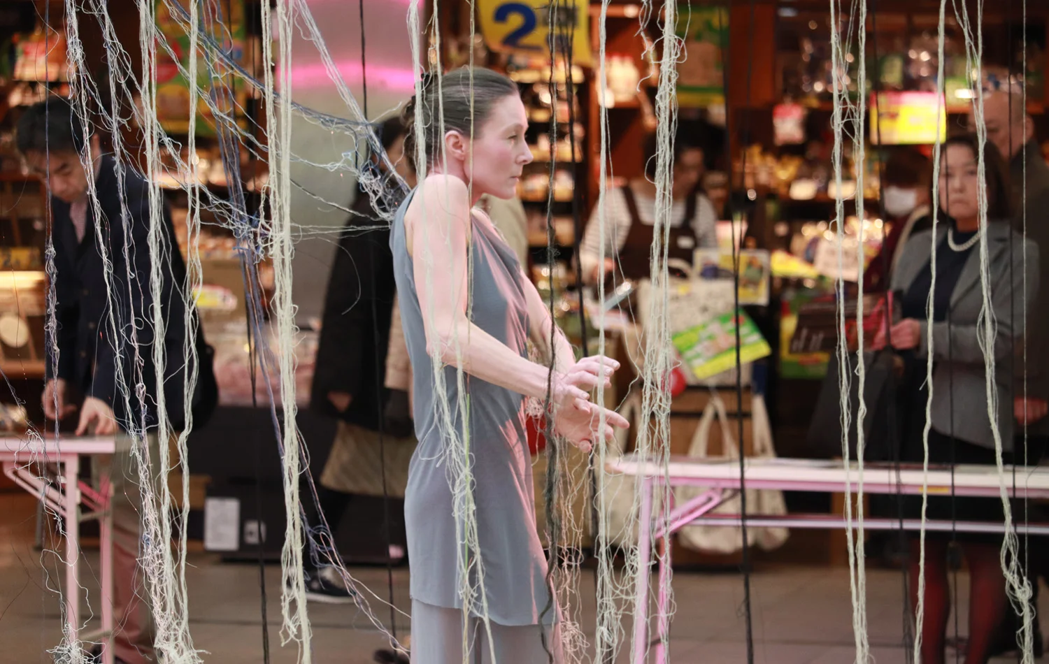 Image 2 Carmen Olson in performance Kyoto (2019)