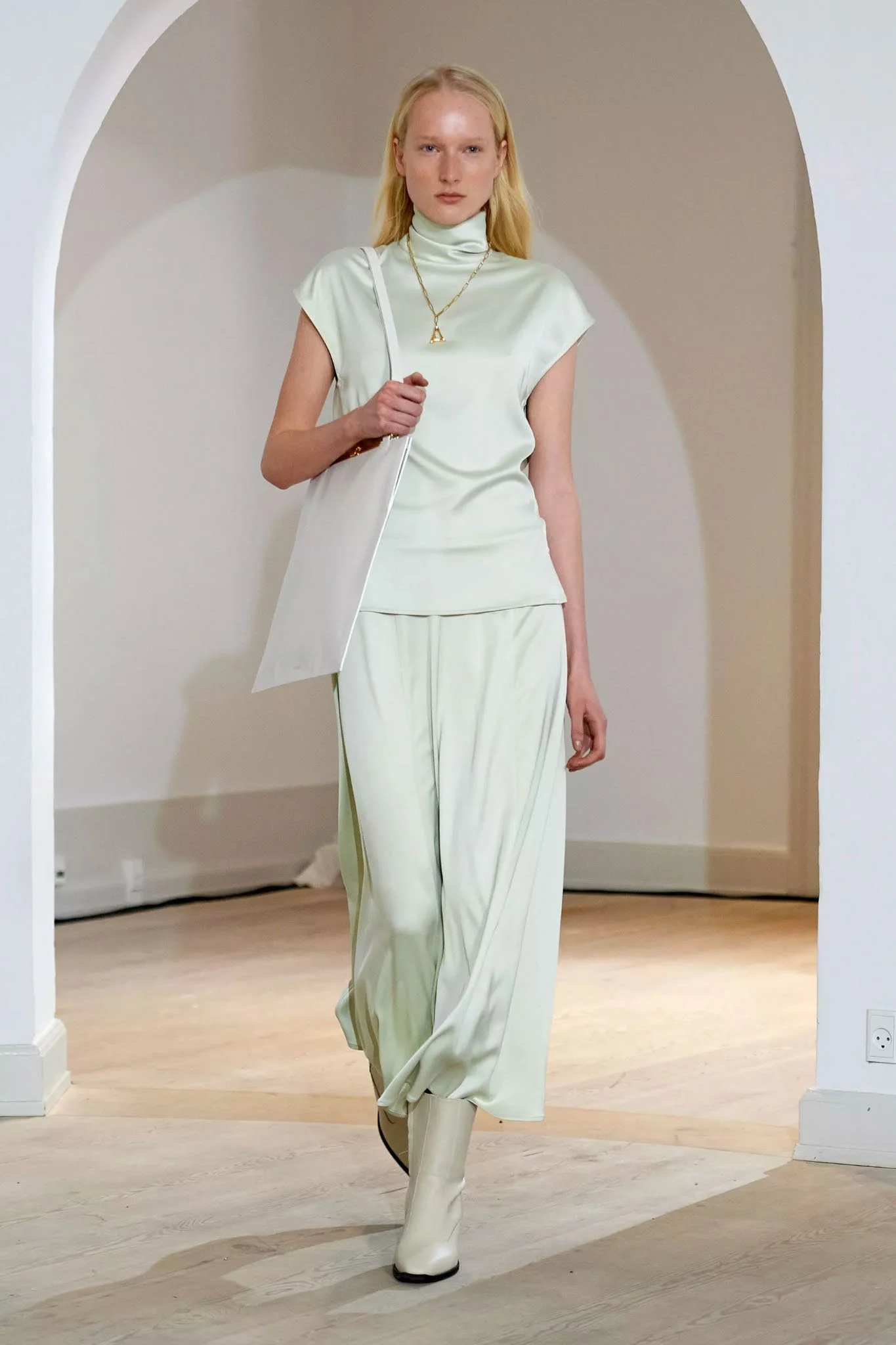 AW_24_Copenhagen_Fashion_Week_Aeron_Runway_2x3_James_Cochrane_29_fcc3d11cb7.jpg.jpeg