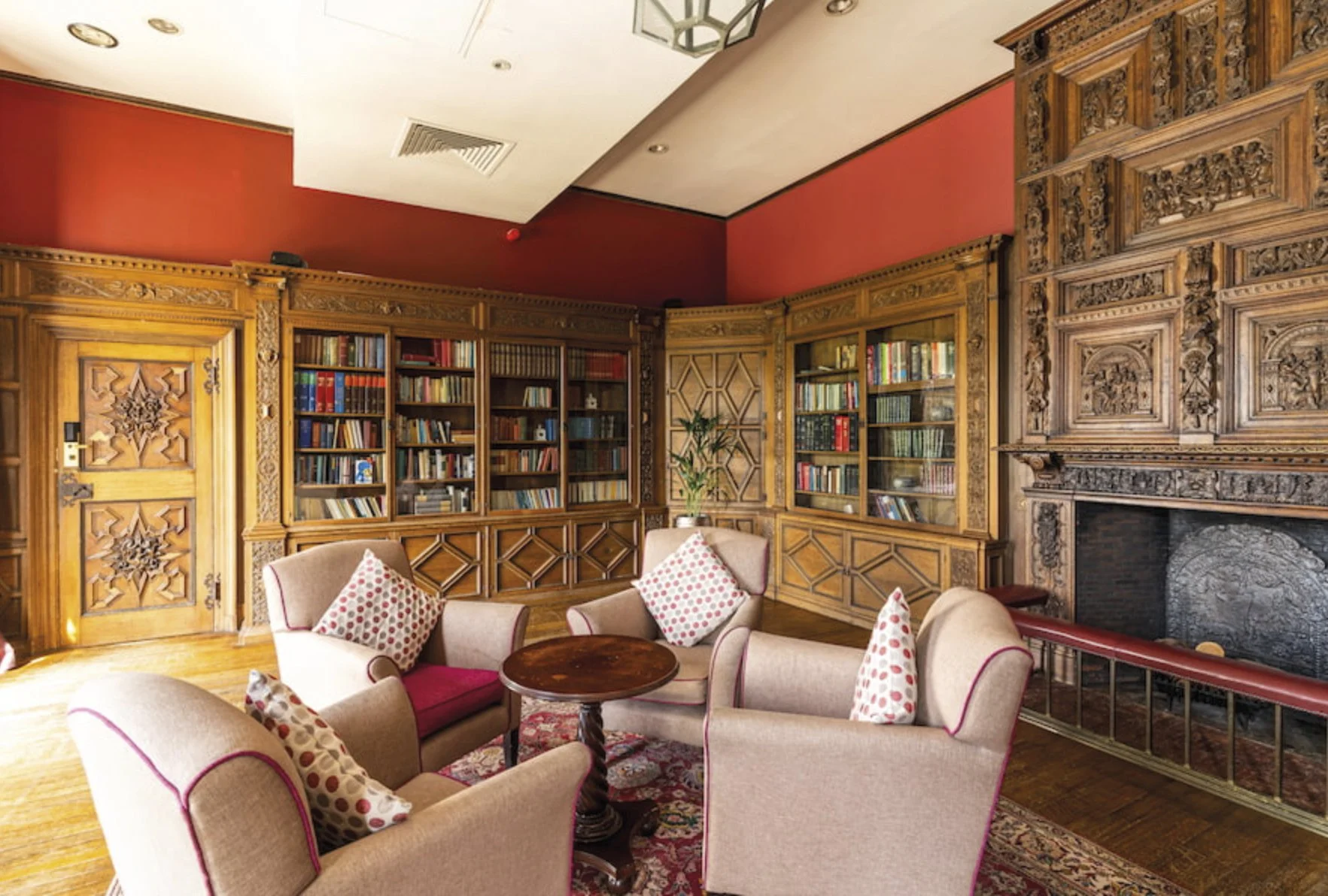 The library at Milton Hill House