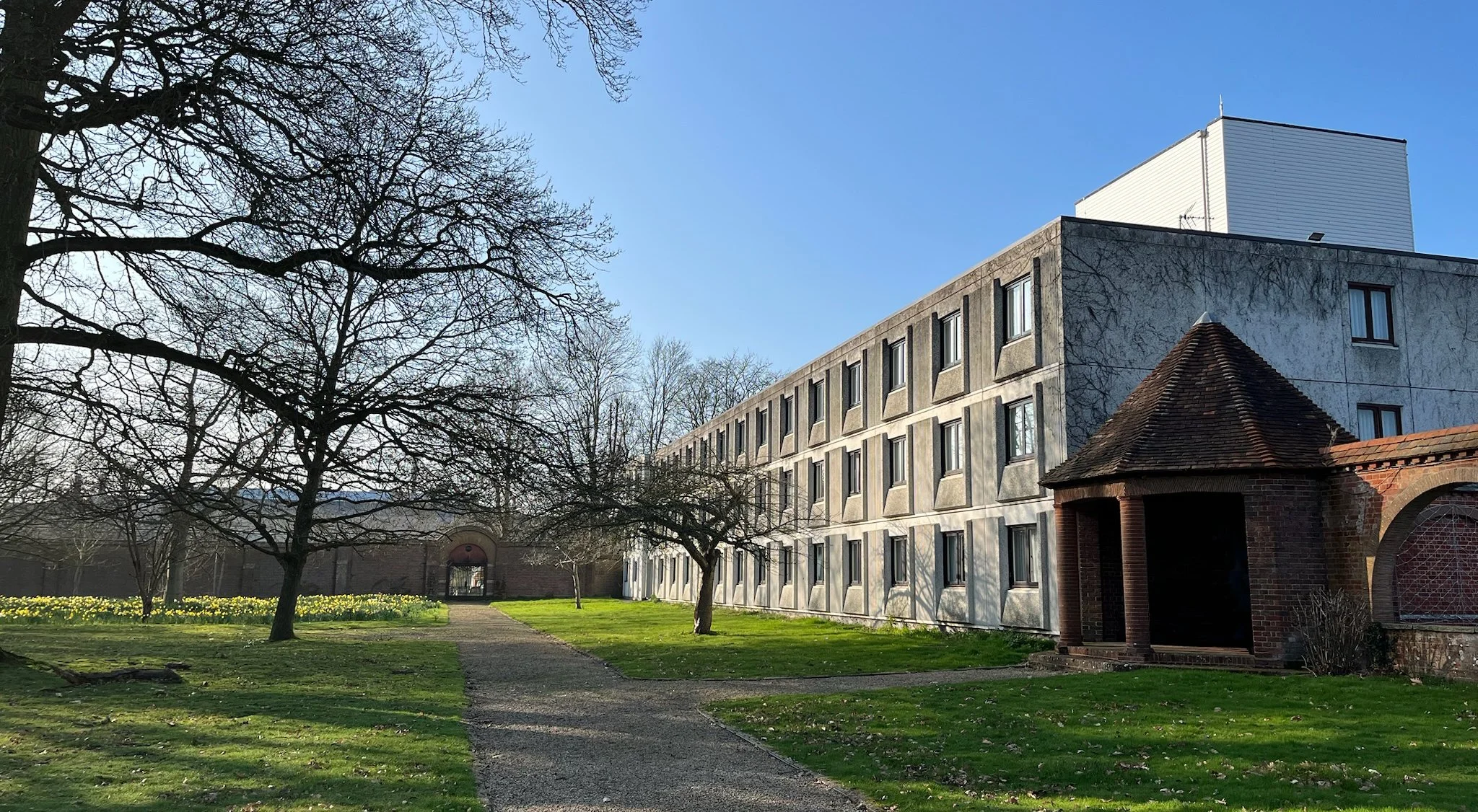 The accomodation block at Milton Hill House