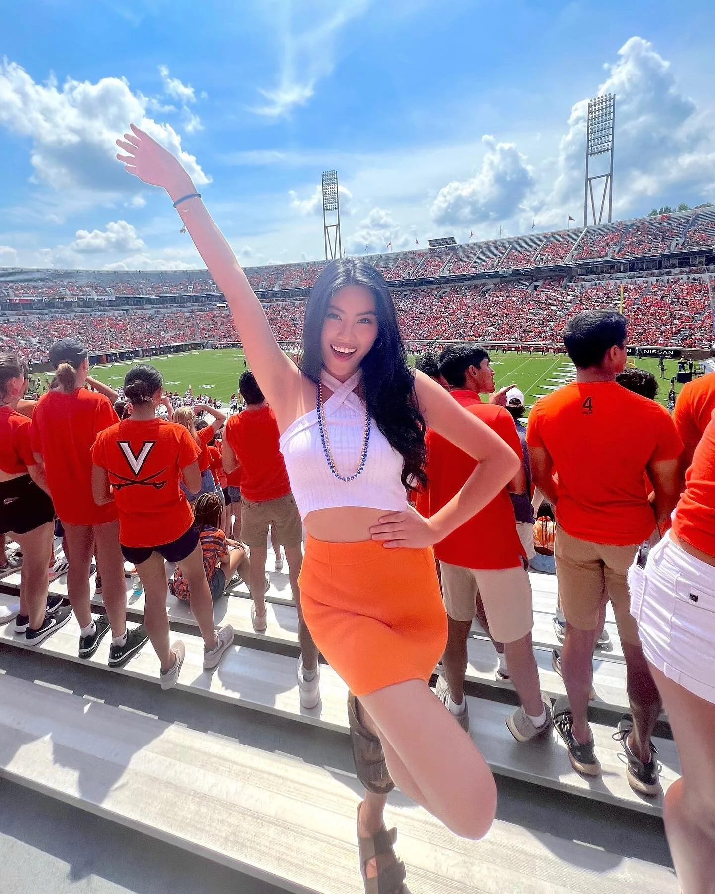 Go Hoos! First game of the season- and we won!!! 🧡🧡🧡

#misstnteenvolunteer #misstennesseeteenvolunteer #missteenvolunteeramerica #missvolunteeramerica #misstnvolpageant #football #gohoos #winning