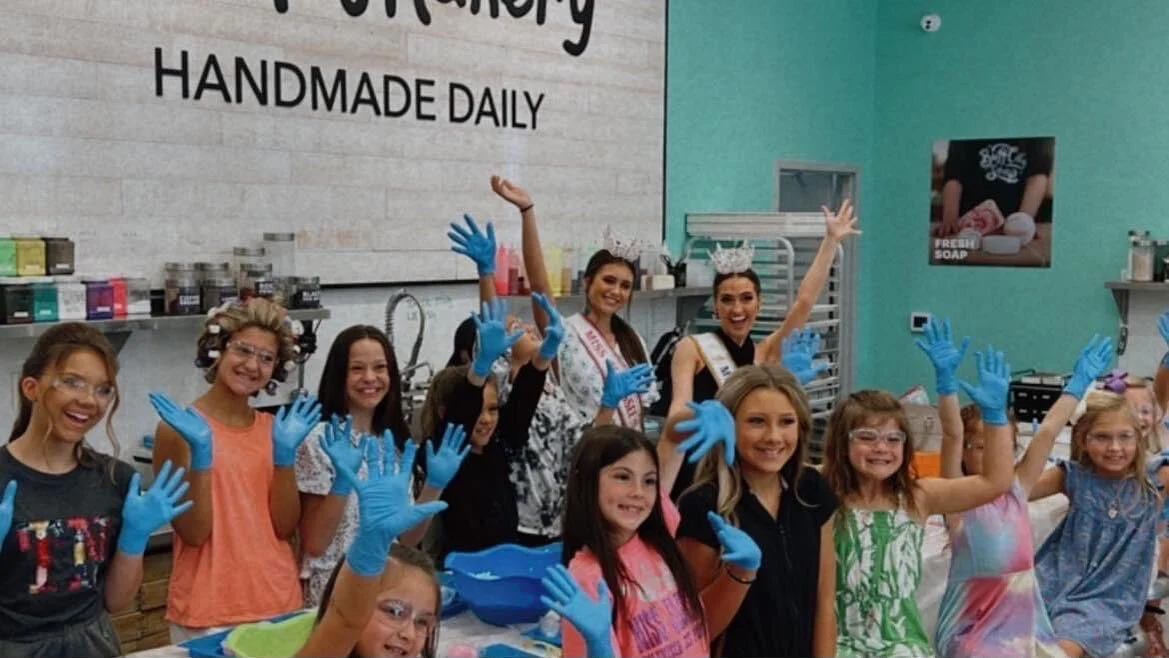 A great way to take a break from your technology, is to have a creating party with your friends! 

I spent time with the Miss Jackson Volunteer Iris Princesses this weekend @buffcitysoap.jackson making customized bath goodies and we had the best time