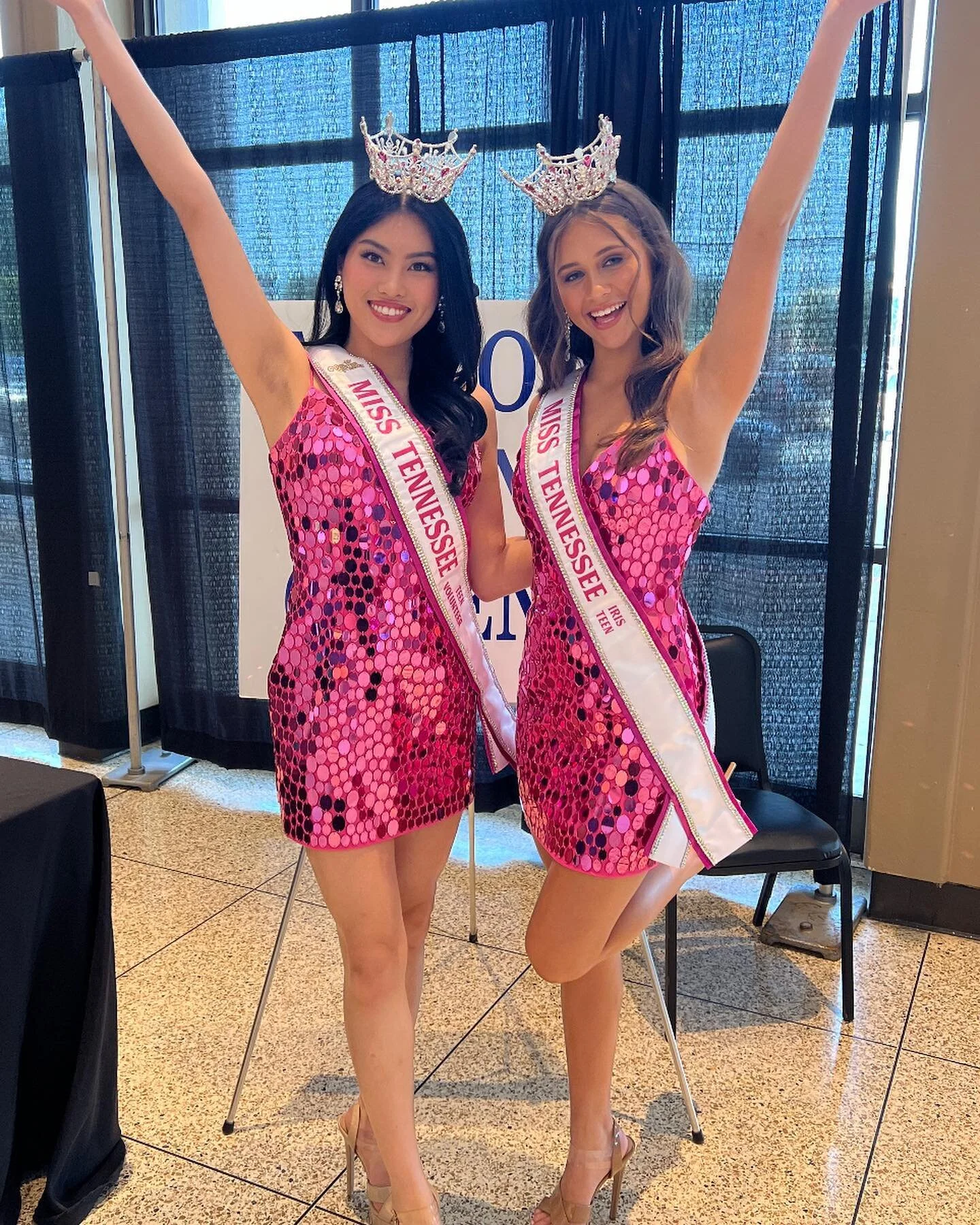 It&rsquo;s always a Very Sherri Christmas with @joannsoftennessee!! Want to design your next dream dress? Now is your chance! Swipe to see the info to book the next Sherri Hill Trunk Show in Union City! 

#misstniristeen #misstnvol #sherrihill #joann