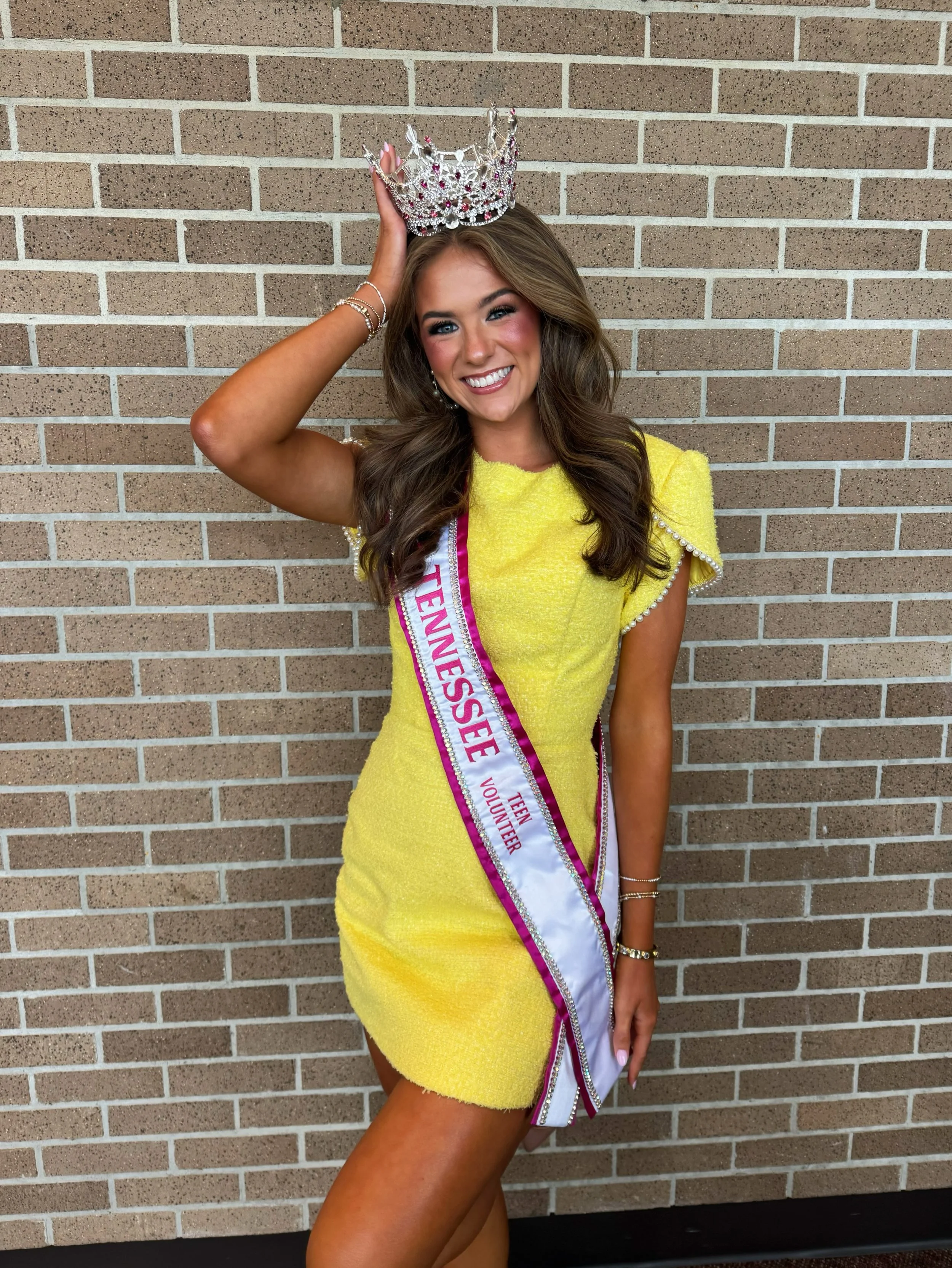 Interviews for our teenie queens are COMPLETE!!!!!💛💛💛

So much dedication, hard work, and preparation poured into a 6 minute interview. I am unbelievably proud of all of our contestants!!!

Competition is TOMORROW at 5 pm at the Carl Perkins Civic