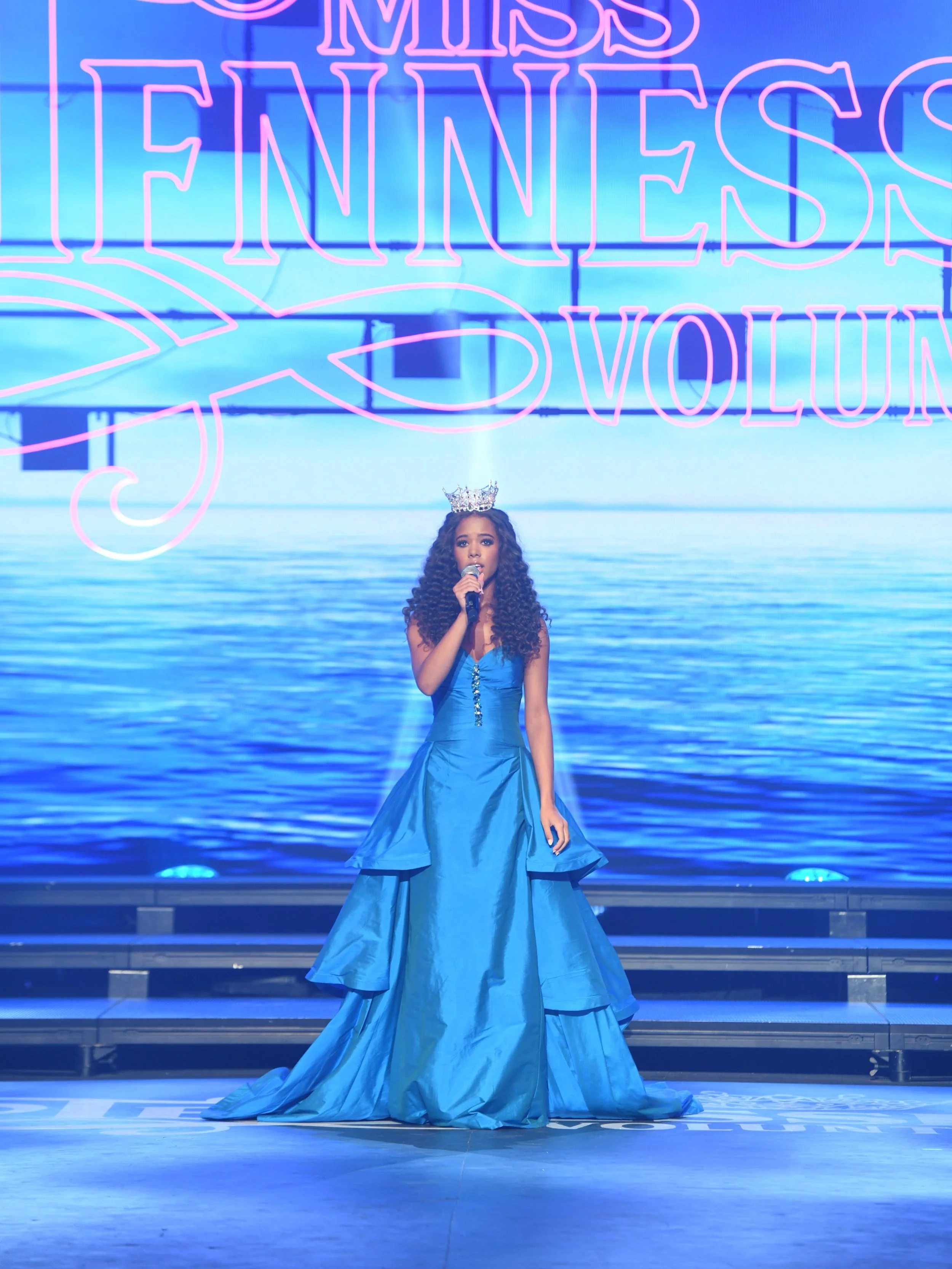 What a blessing it was to be able to perform last Friday at the Miss Tennessee Volunteer pageant. 💙 

Thank you @frankblive for this wonderful opportunity! 

Hadley, you are truly a remarkable dancer, and I loved getting to share the stage with you!