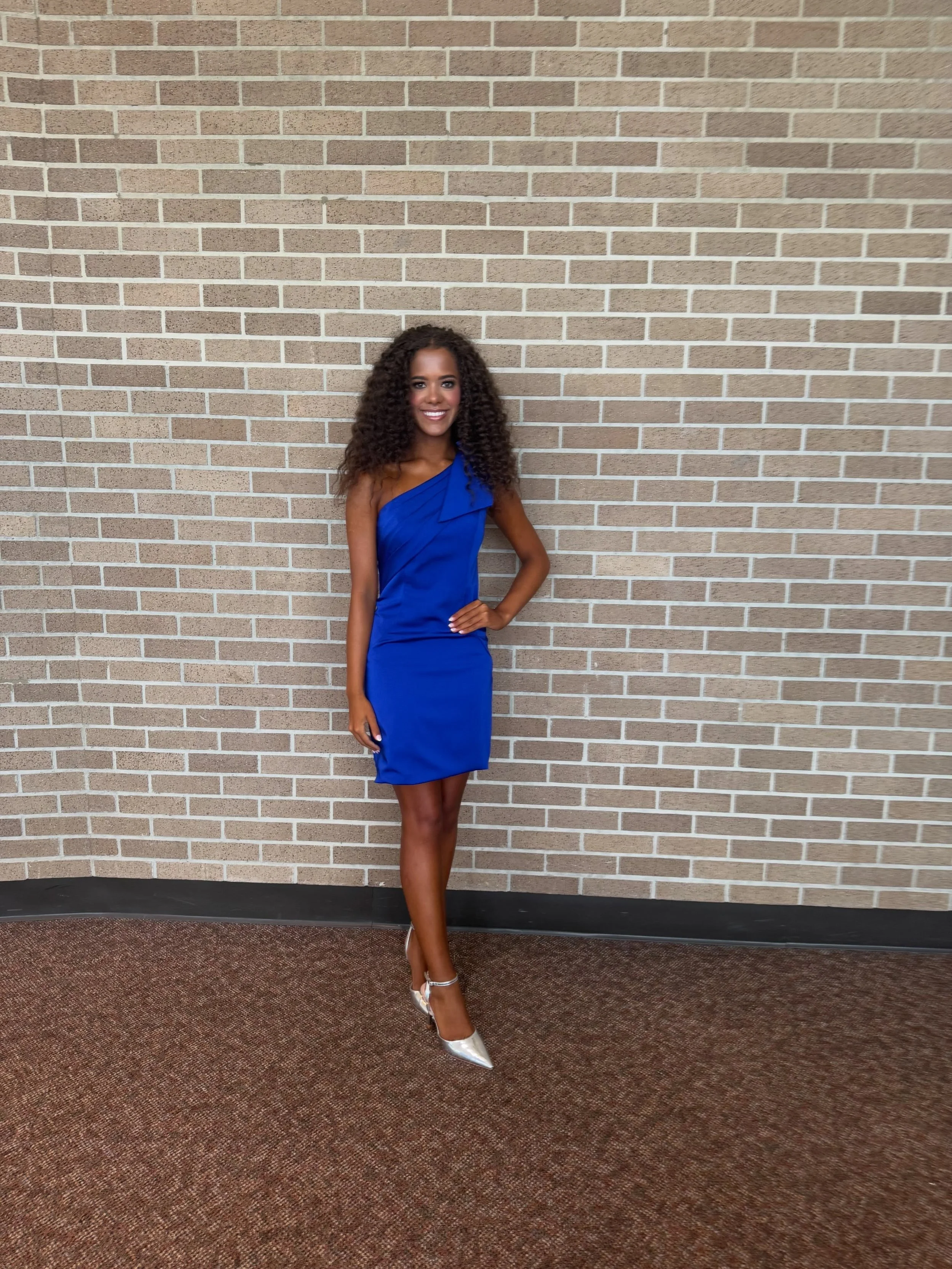 GET TO KNOW ME 💜✨💐🤸&zwj;♀️

My favorite phase of competition is definitely interview! I love getting to speak with the judges about my platform, hobbies, and achievements! 💜 Evening gown is definitely a close second though. 

#MissTennesseeVolunt